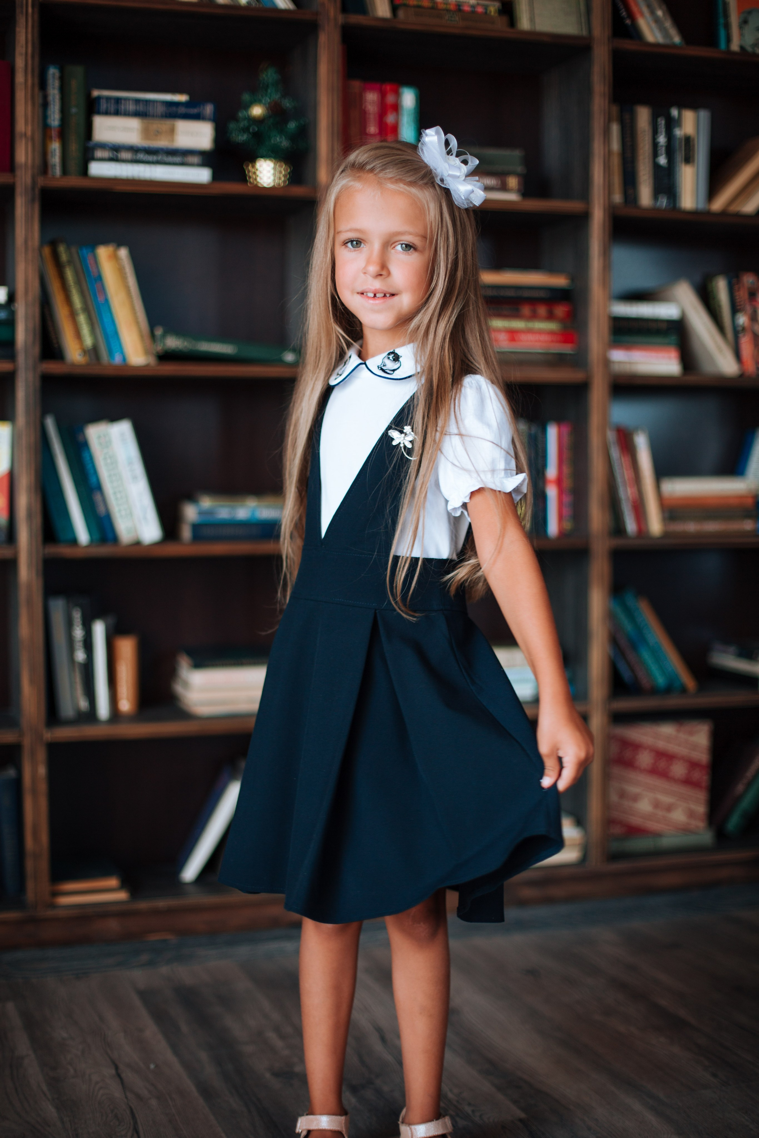 Начальные классы. Выпускные школьные фото­альбомы для школ и детских садов в Волгограде и Волжском