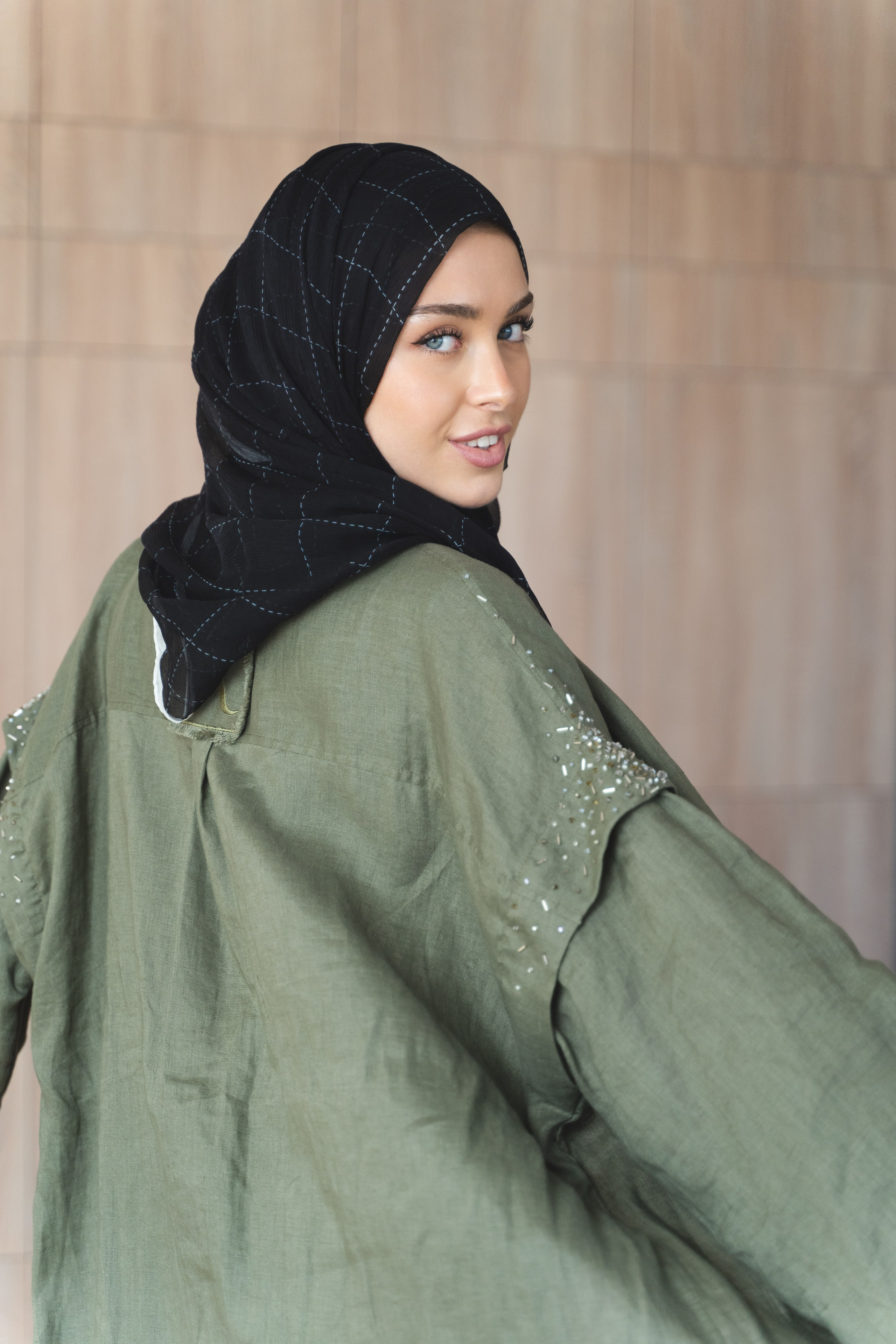 Escarfo. Амина Абасова — индивидуальный фотограф в Махачкале, Дагестан