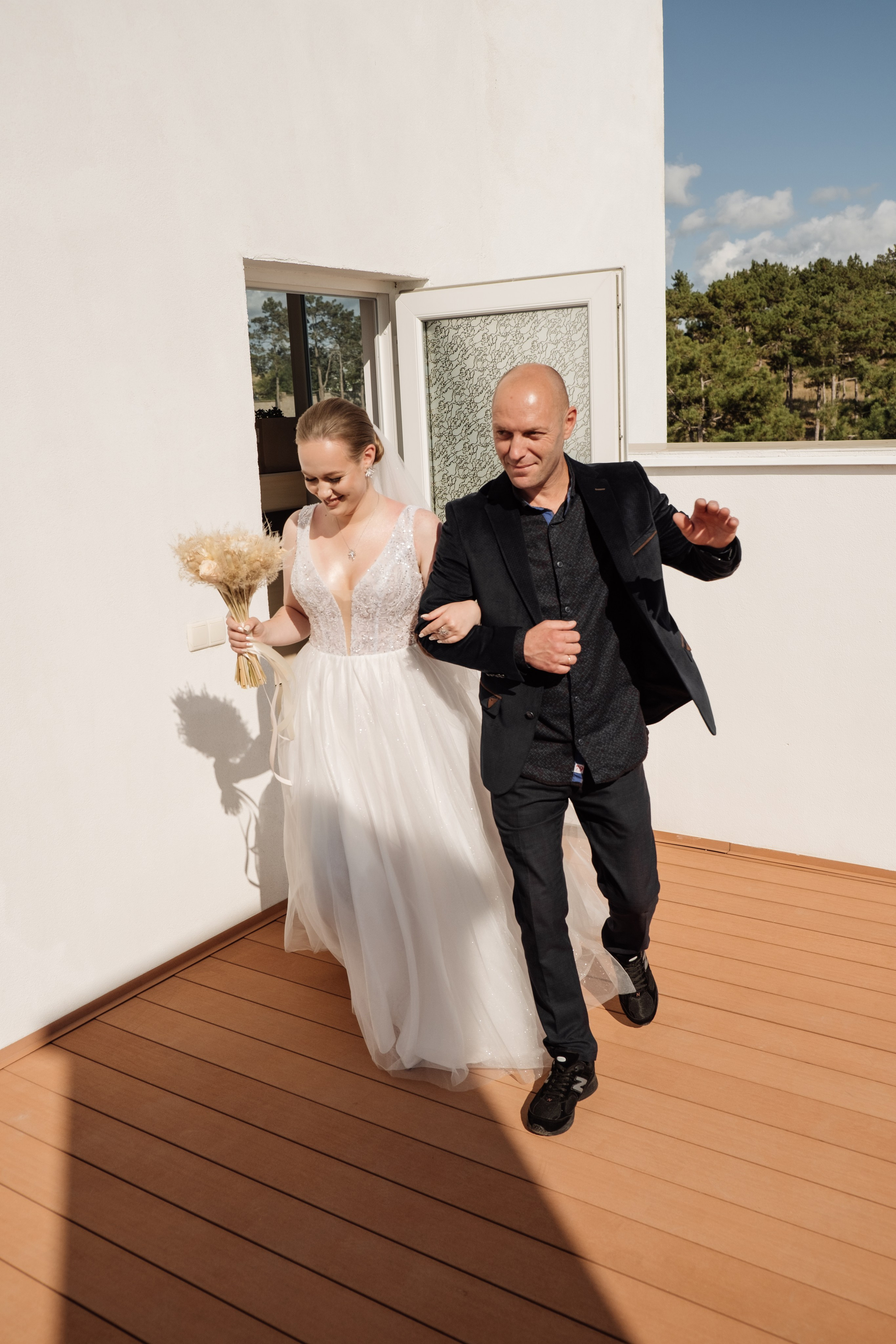 Свадебная фотосессия - выездная регистрация и банкет. Крым. Профессиональная фотосъемка в Крыму. Натуральные эмоции и живые кадры. Забронируйте дату прямо сейчас!