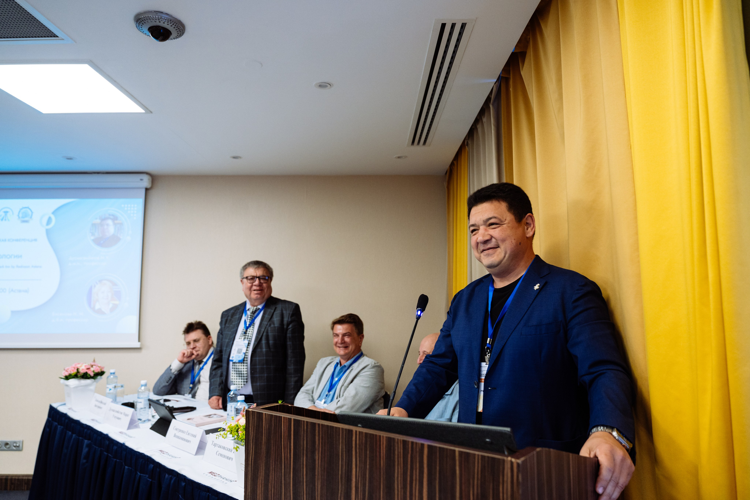 Конференция Мед Знания. Репортажный фотограф в Астане — Диана Калтаева, портретный фотограф