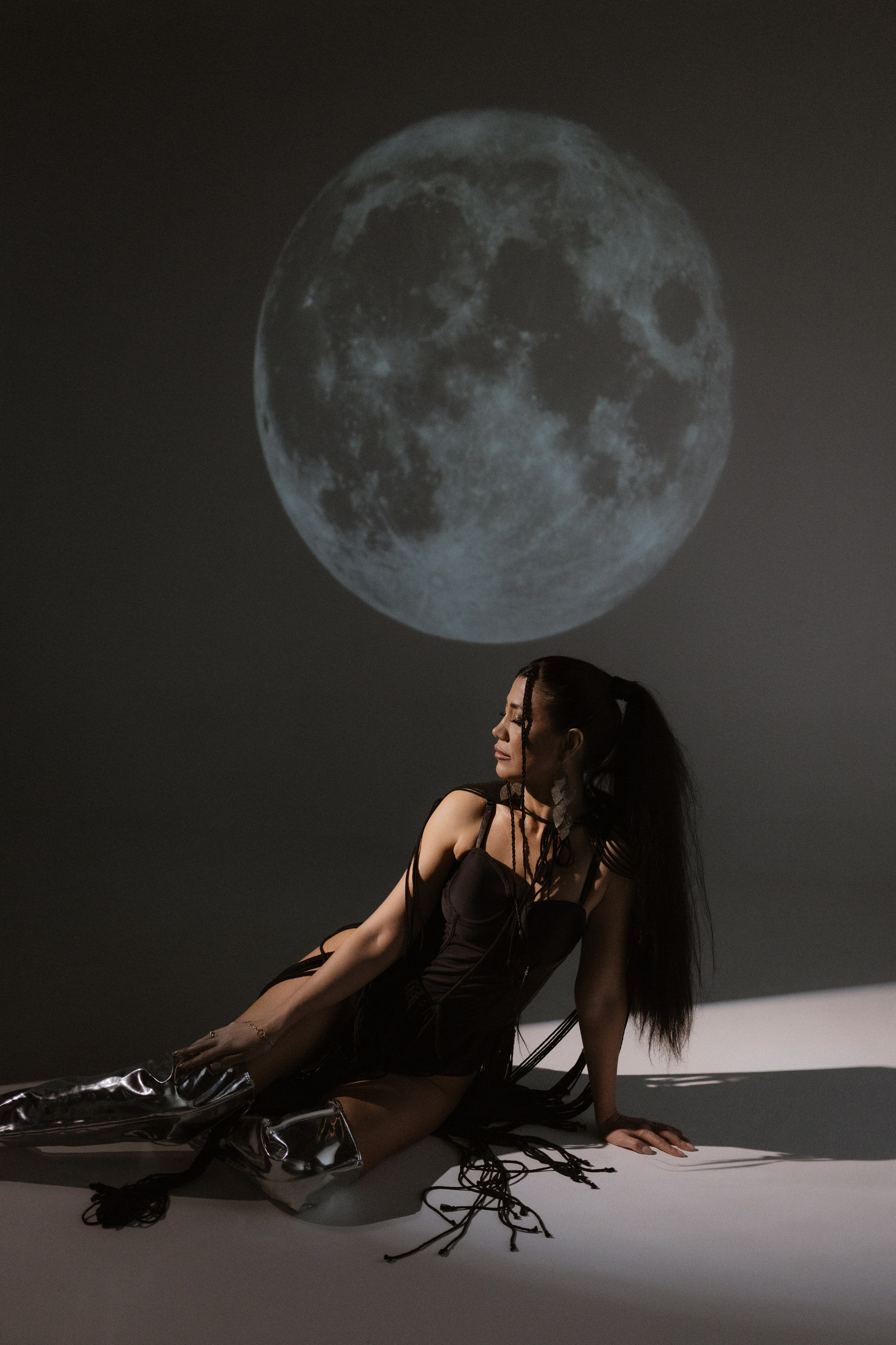 Фотосессия с луной в студии. Фотограф Евпатория Крым