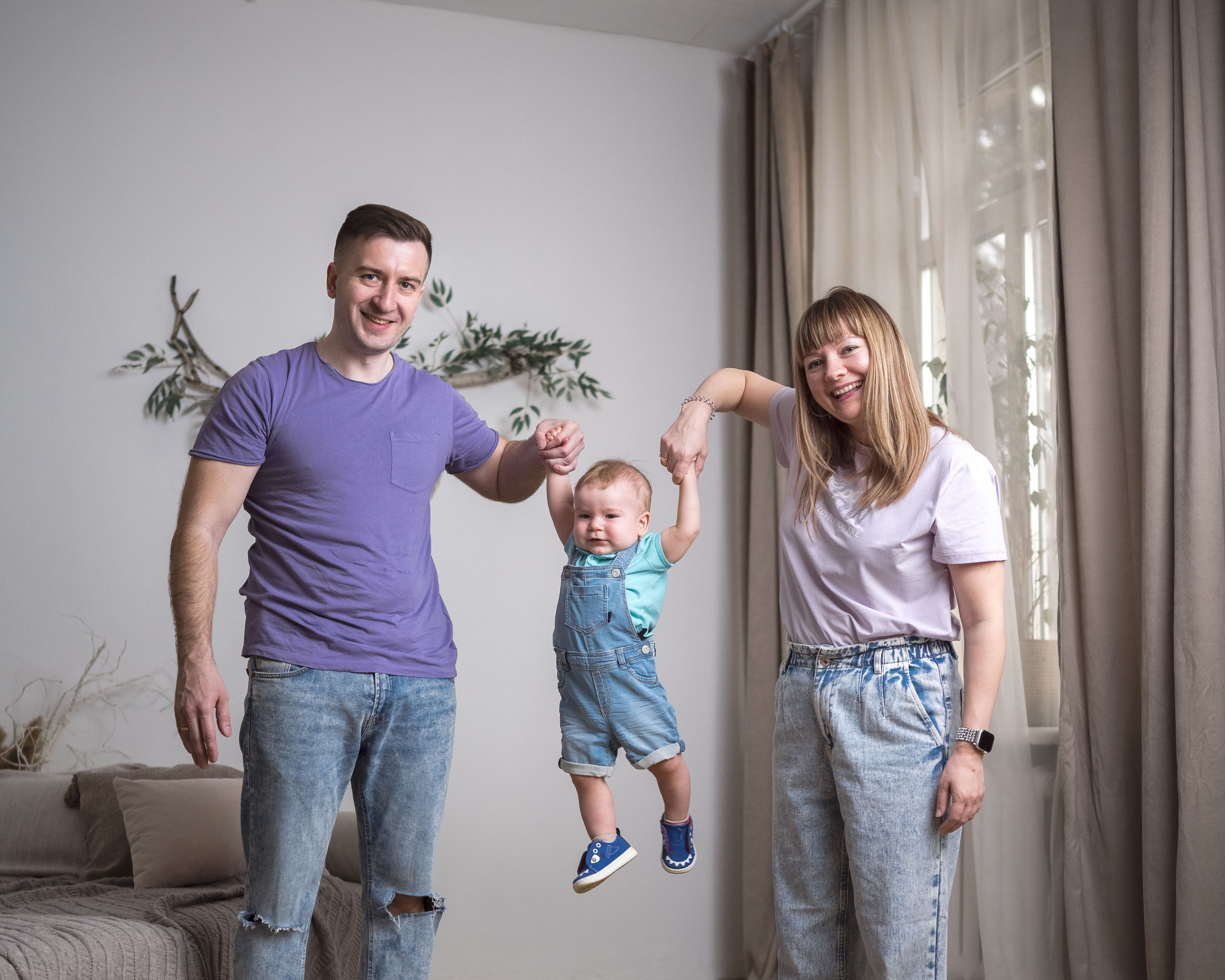 Семейная фотосессия в студии. Фотограф в Белграде Чугреева Елена