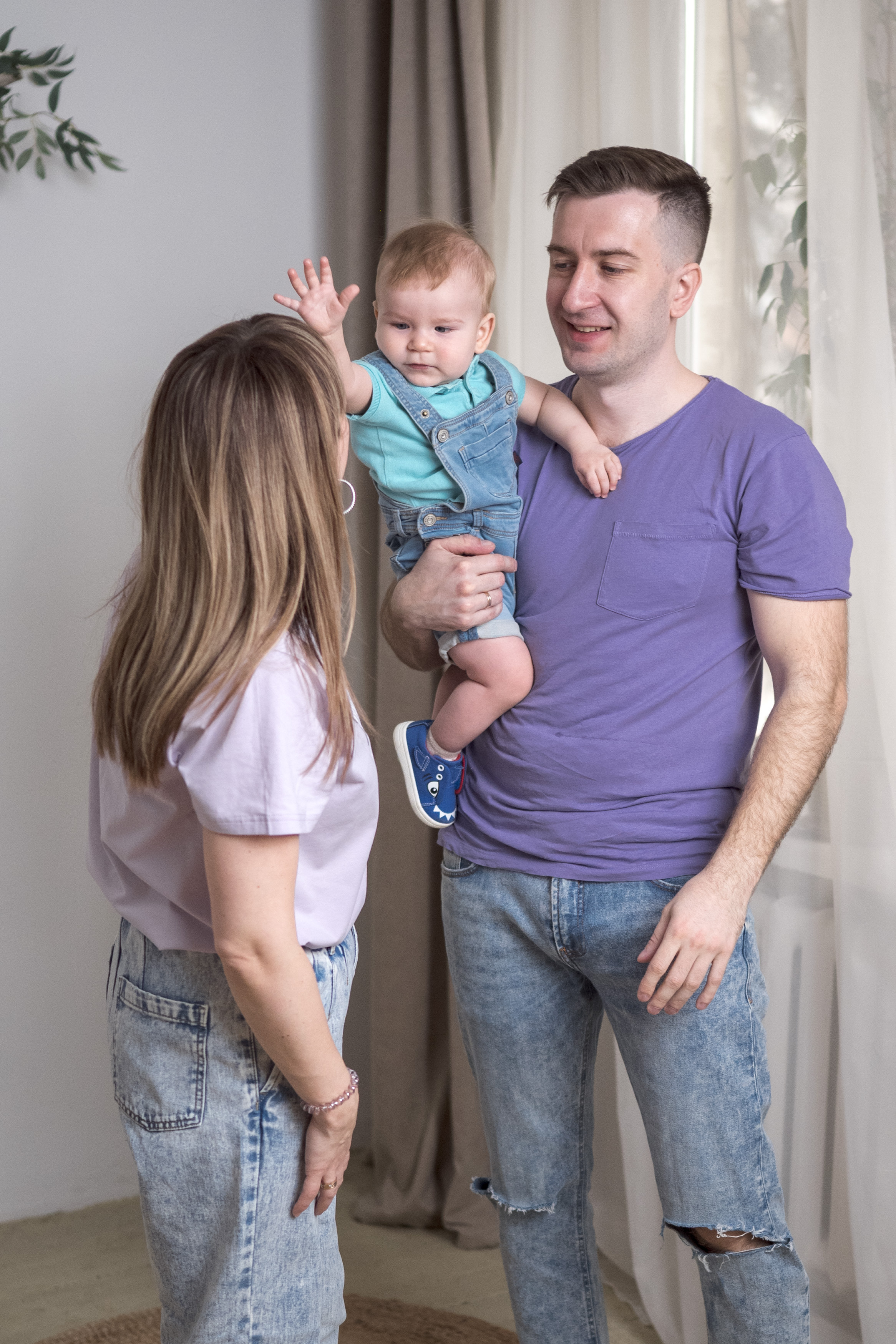 Семейная фотосессия в студии. Фотограф в Белграде Чугреева Елена