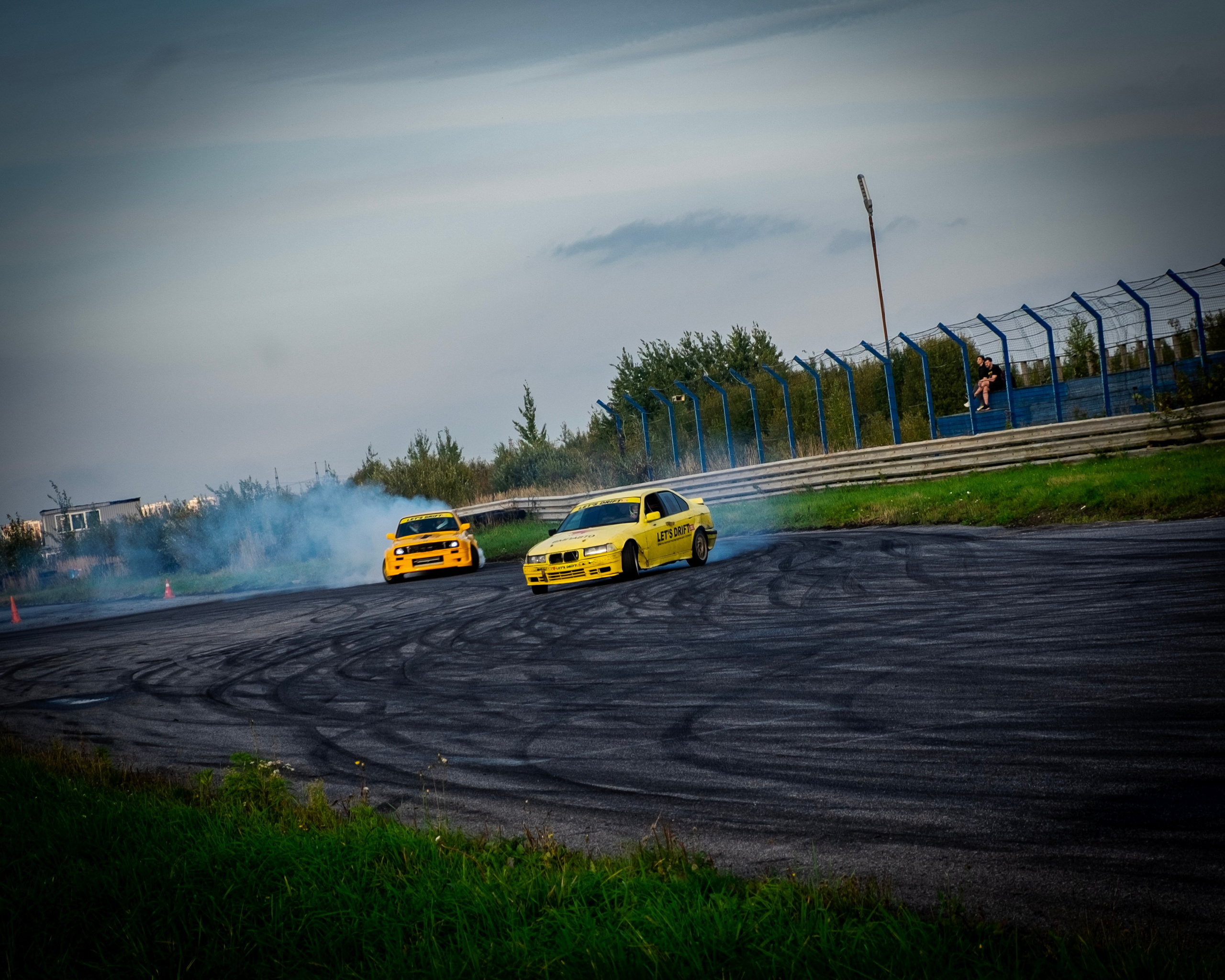 AUTODROM FEST 21.09.25. Автомобильные фотографии и рисунки в Санкт-Петербурги Пашков Дмитрий