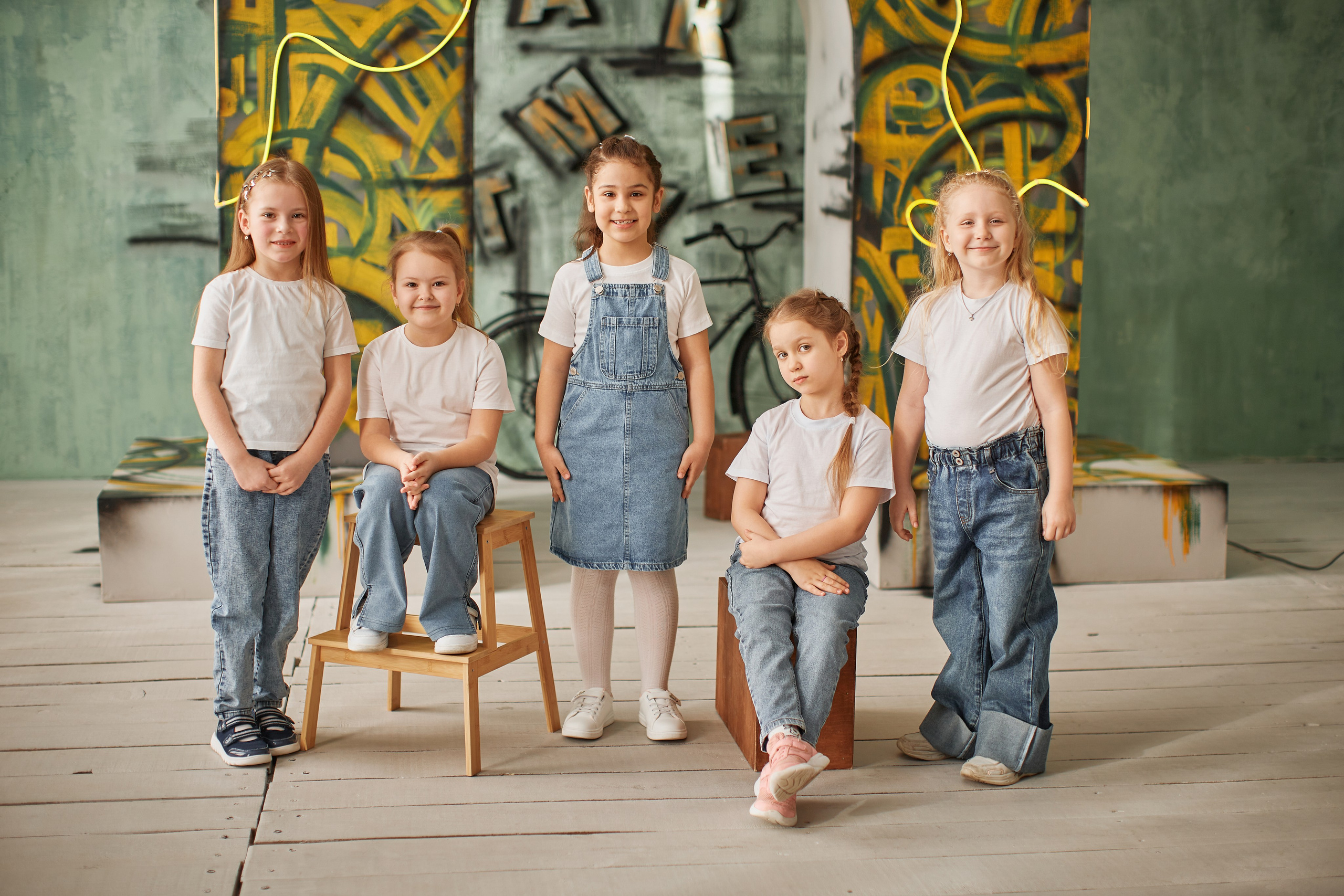 Групповые. Выпускные альбомы в городе Курган для всех