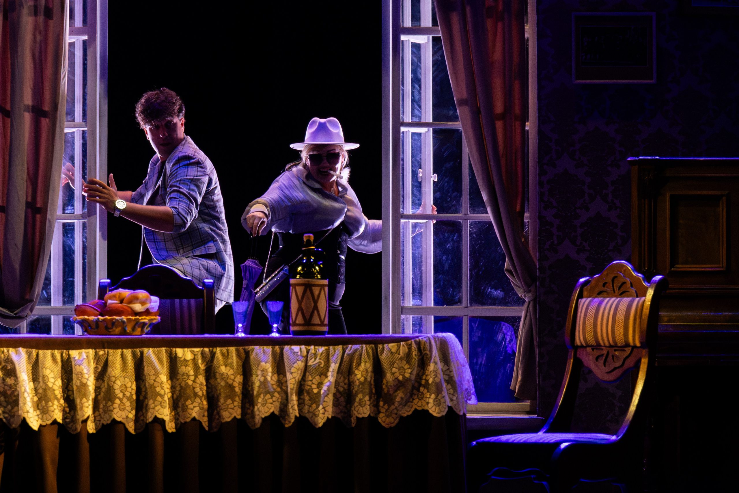 Театр Юного Зрителя «Отчаянные Тетки». Фотограф Марк Файзулин