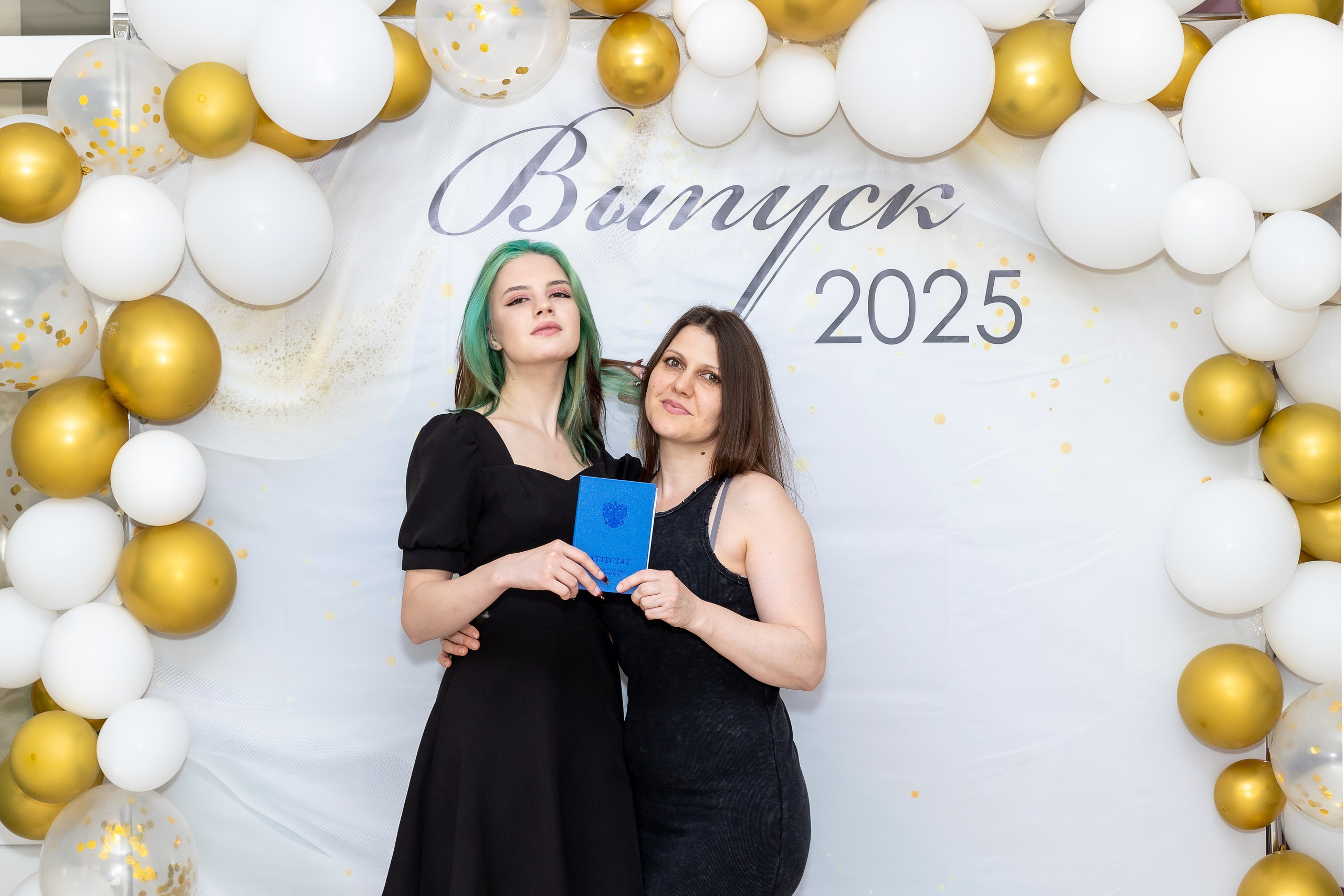 Вручение аттестата 2025. Выпускные альбомы Майкоп, Краснодар Елена Золотарева