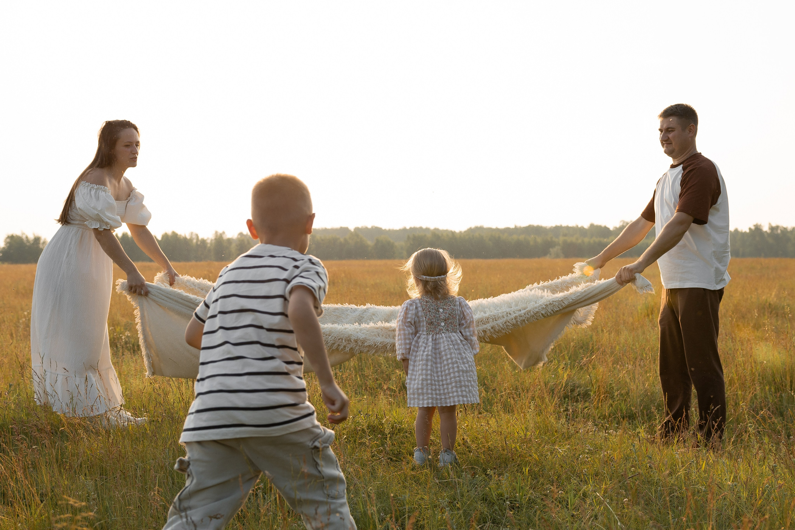 В поле. Семейный и свадебный фотограф в Челябинске Мария Леонтьева
