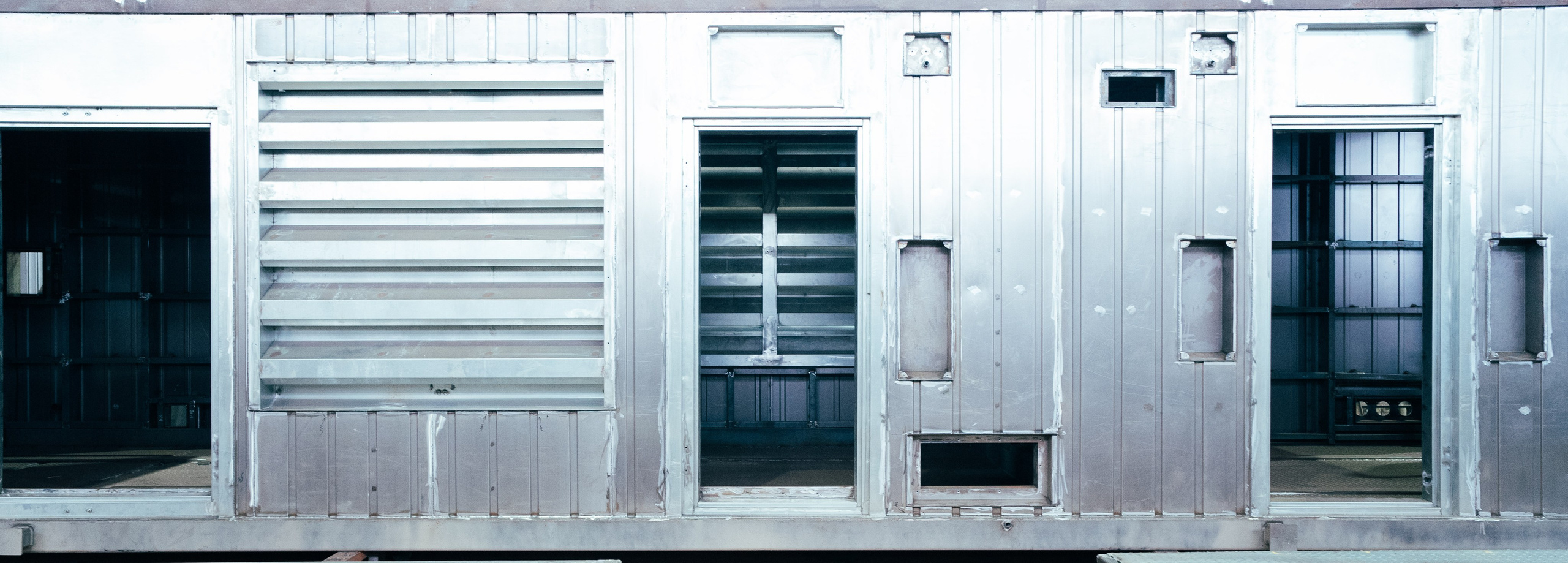 Рабочие цеха компании ПВК. Коммерческий Фотограф Виктор Фоменых