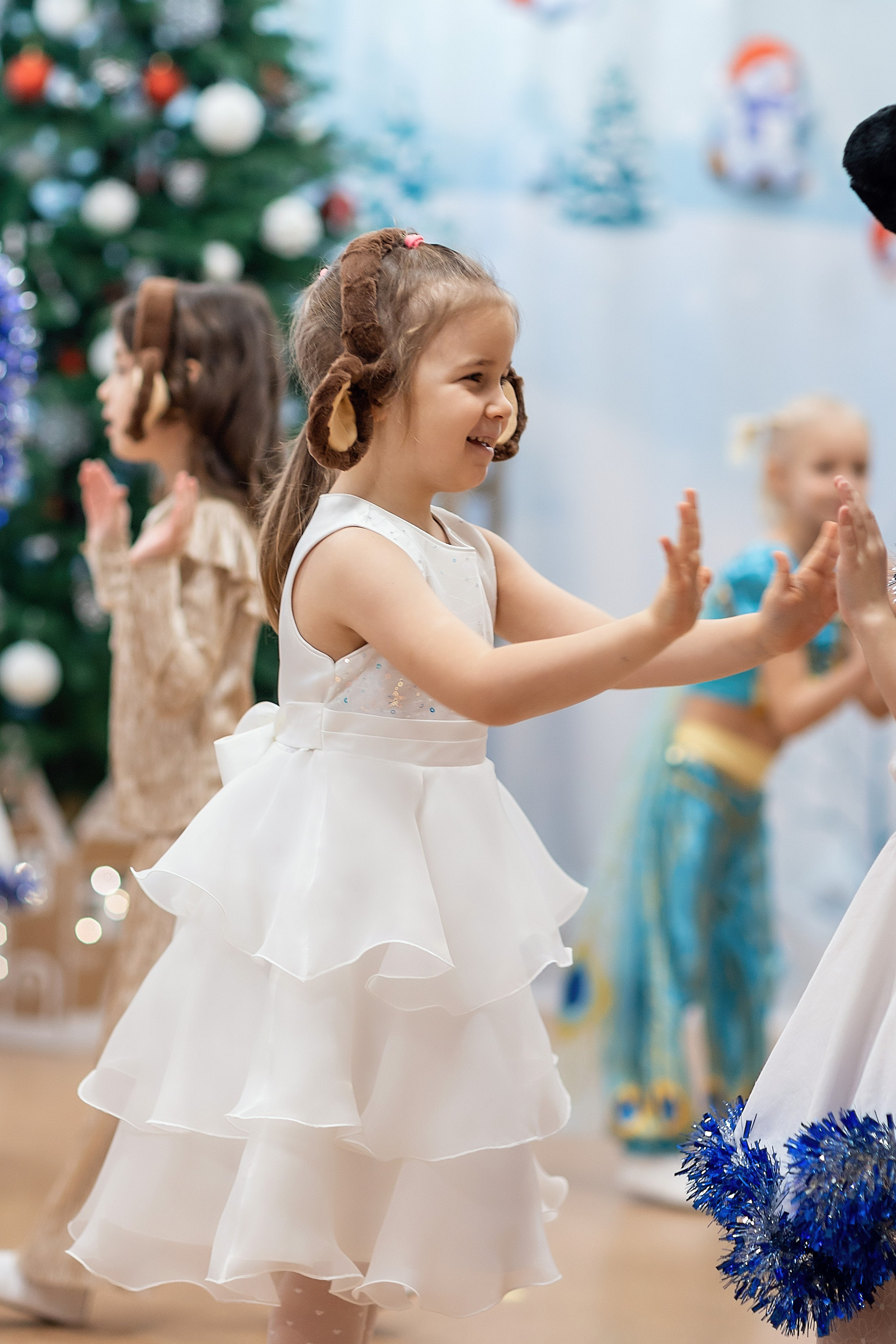 Утренник_"Веселый балаганчик» 2024. Семейный фотограф в Санкт-Петербурге