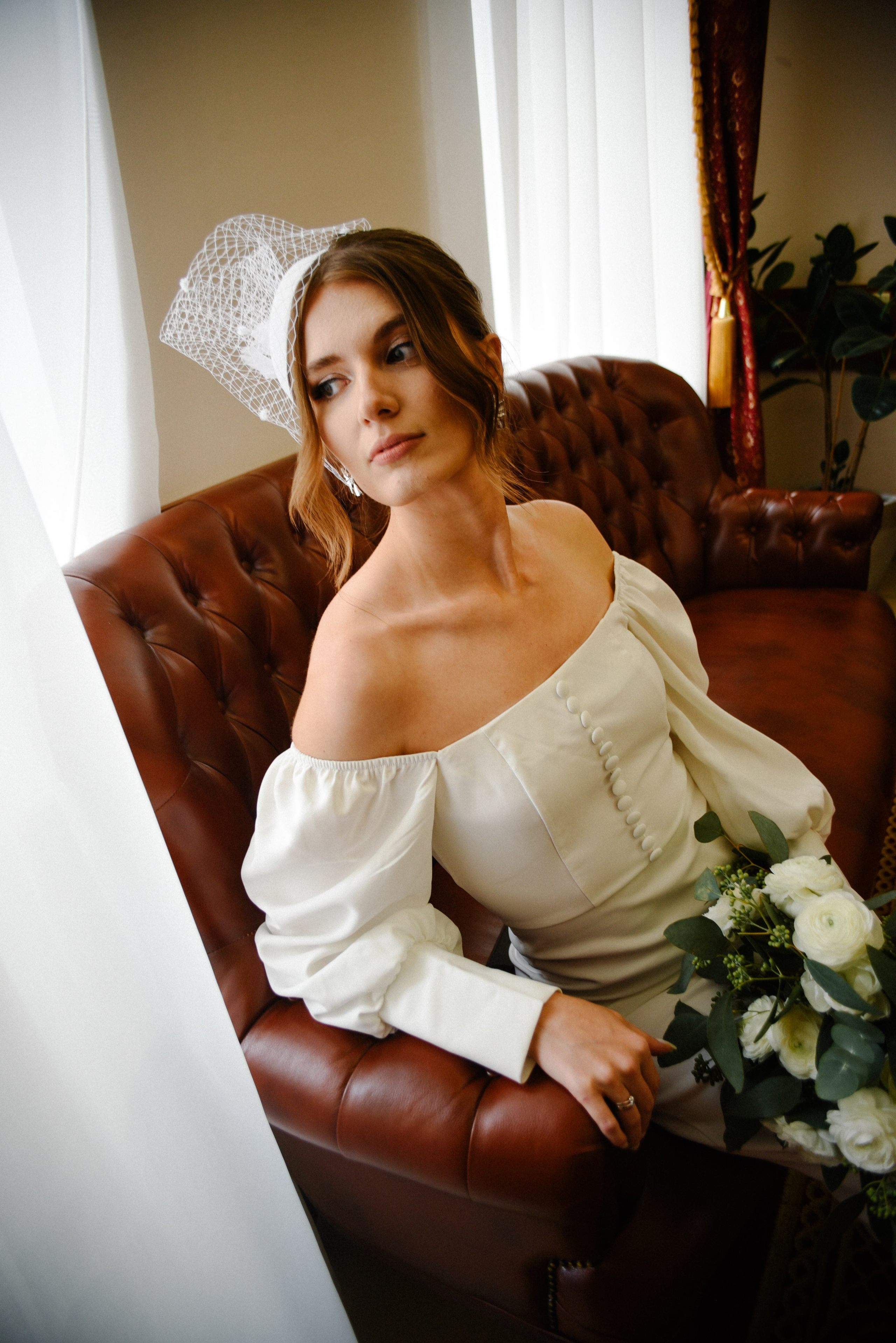 Егор и Виктория Грибоедовский ЗАГС и прогулка по городу. Фотограф Лола Волна, город Москва