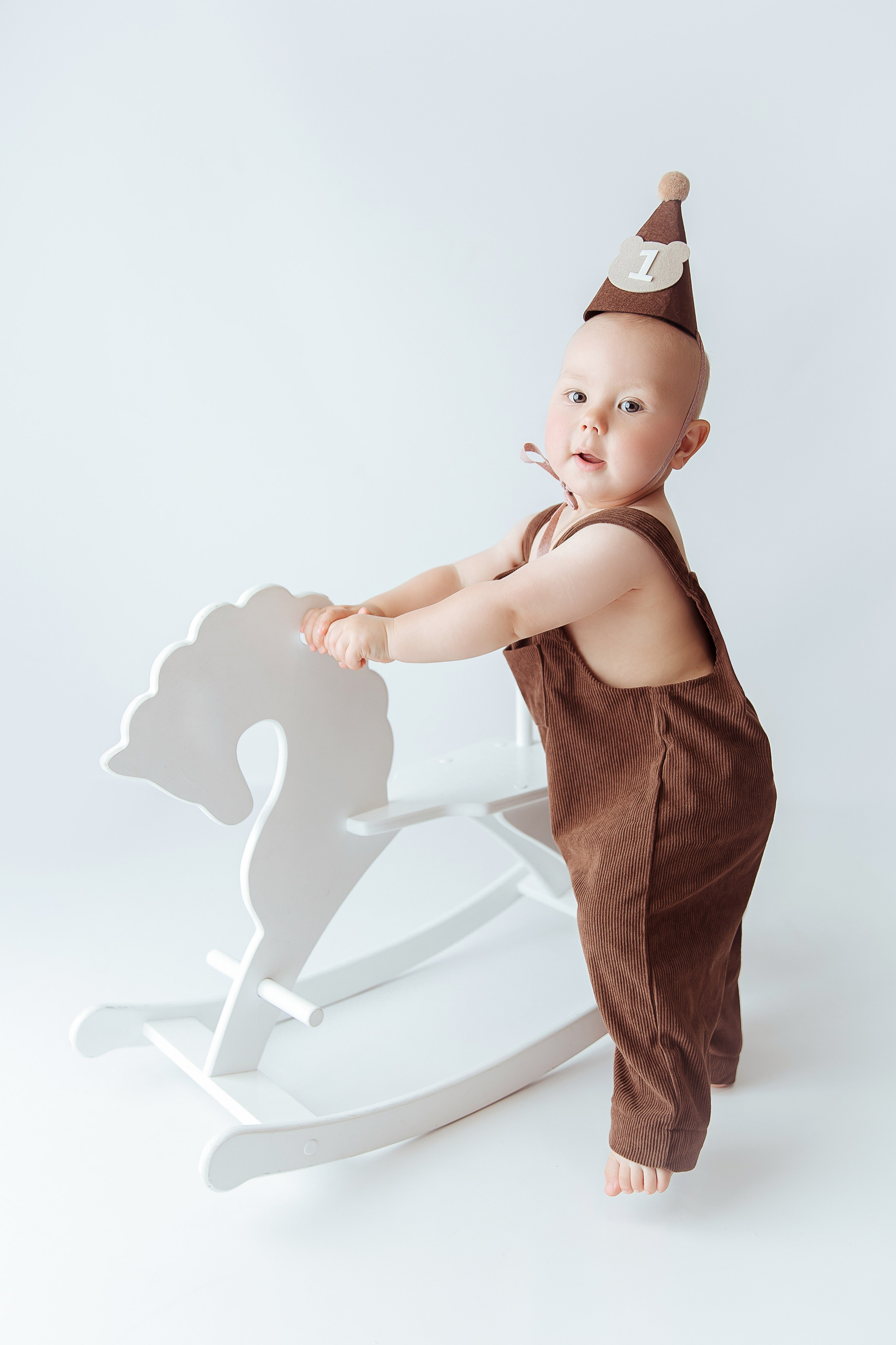 Тематические образы. Детский фотограф новорожденных Москва. годики под ключ. своя студия