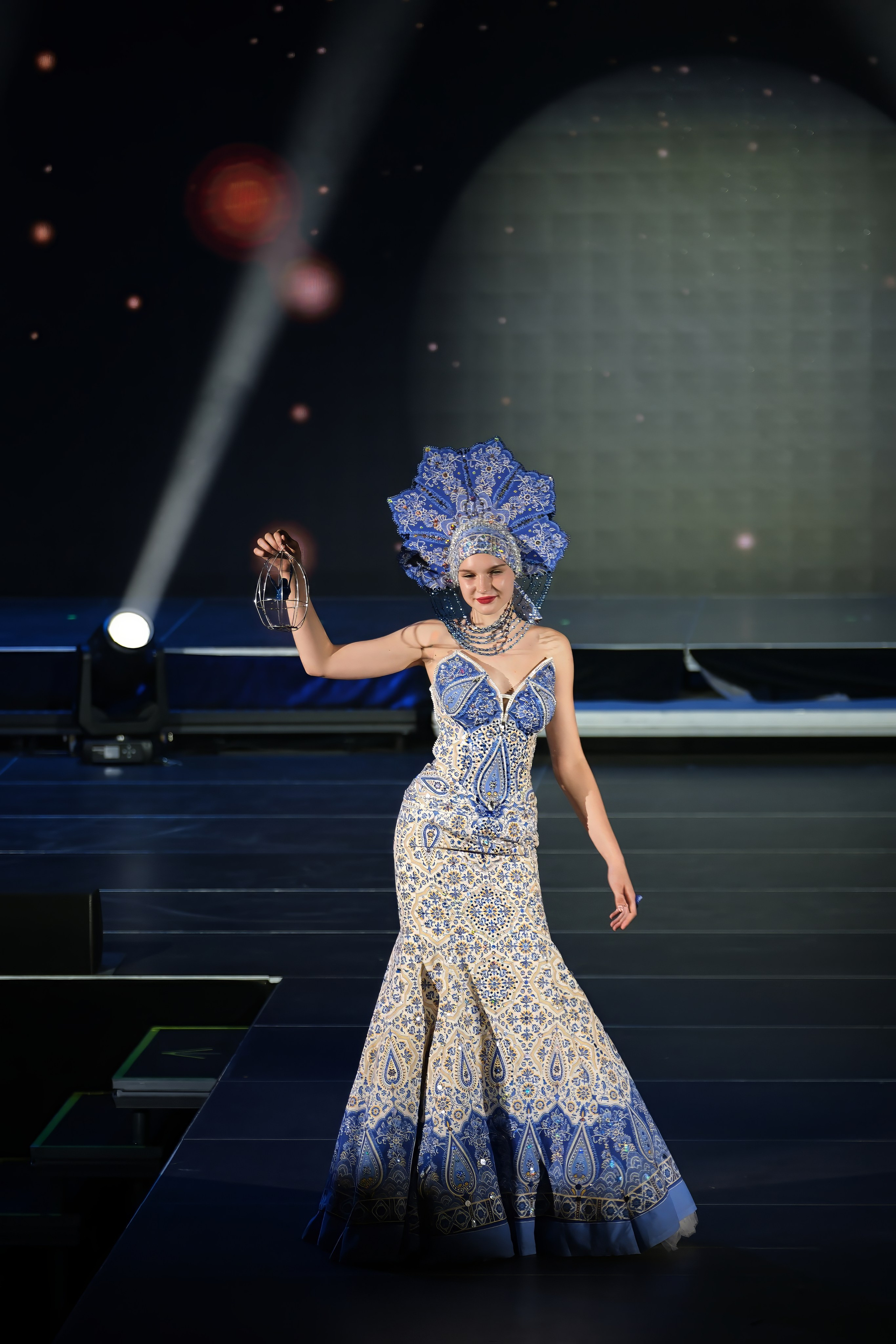 Подиумный спектакль «Стиль Надежды». Добро пожаловать в студию «Цифровой скульптор»  где искусство встречается с технологиями!