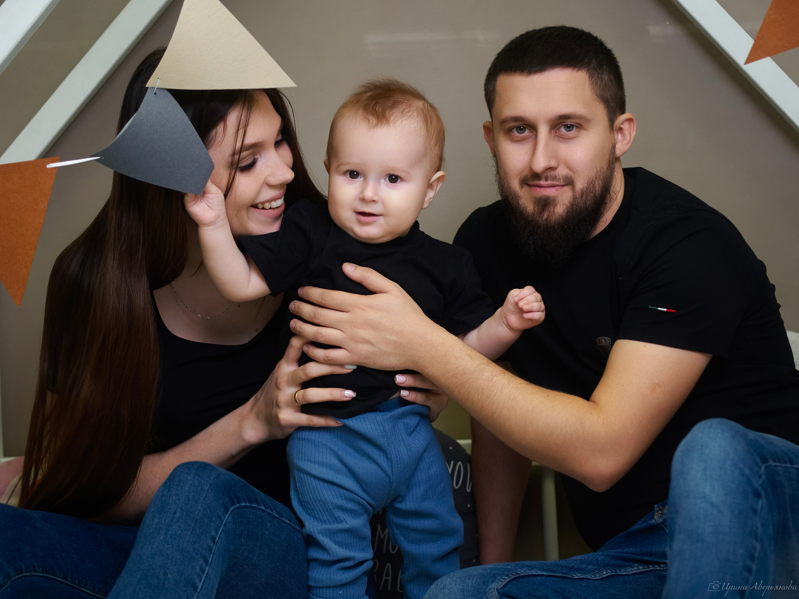 Новогодняя семейная фотосессия с малышом. Фотограф в Ульяновске Ирина Аверьянова