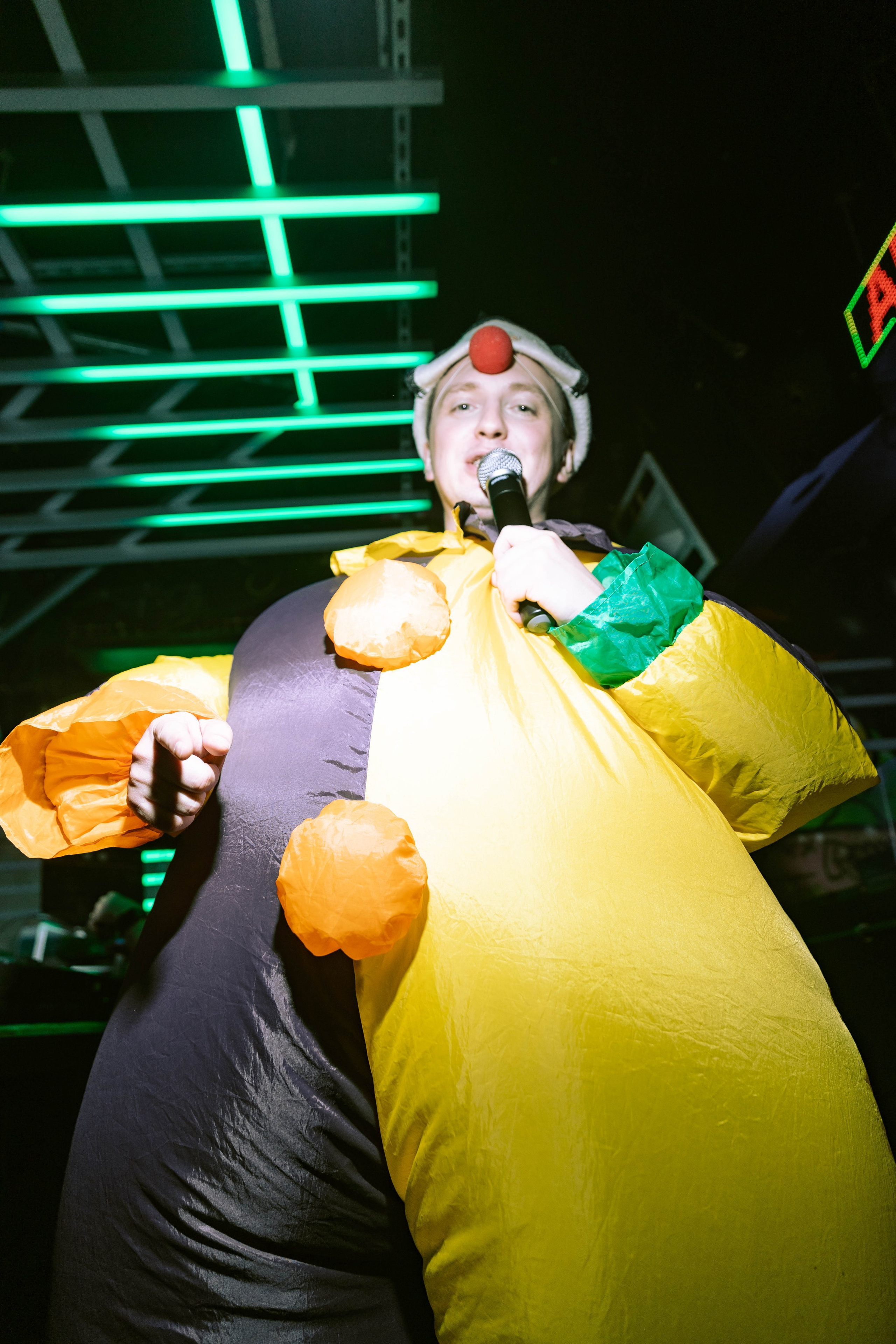 Mishka-bar 3. _Carpe diem_