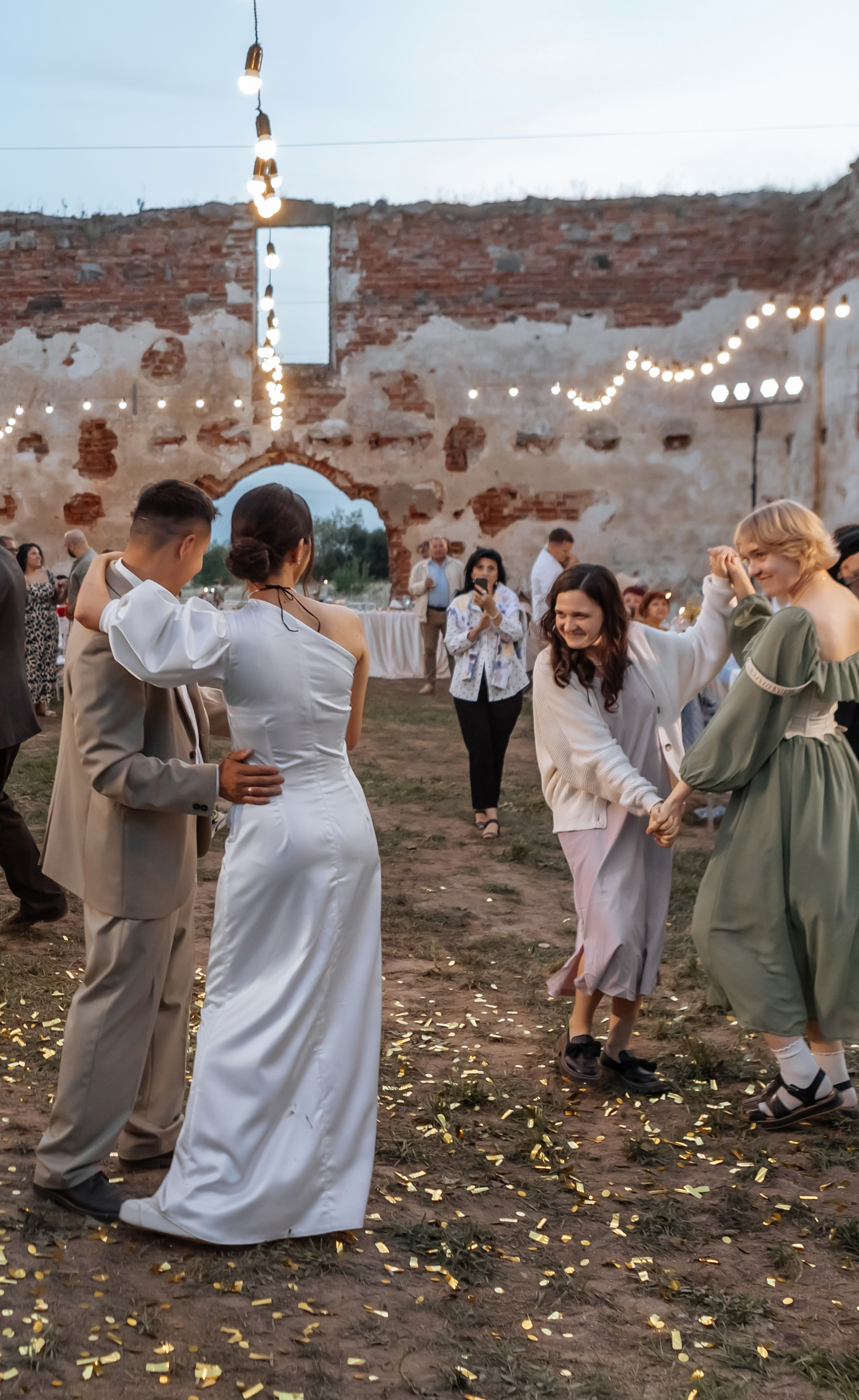 Свадьба в кирхе. Свадебный фотограф  Калининград | Москва