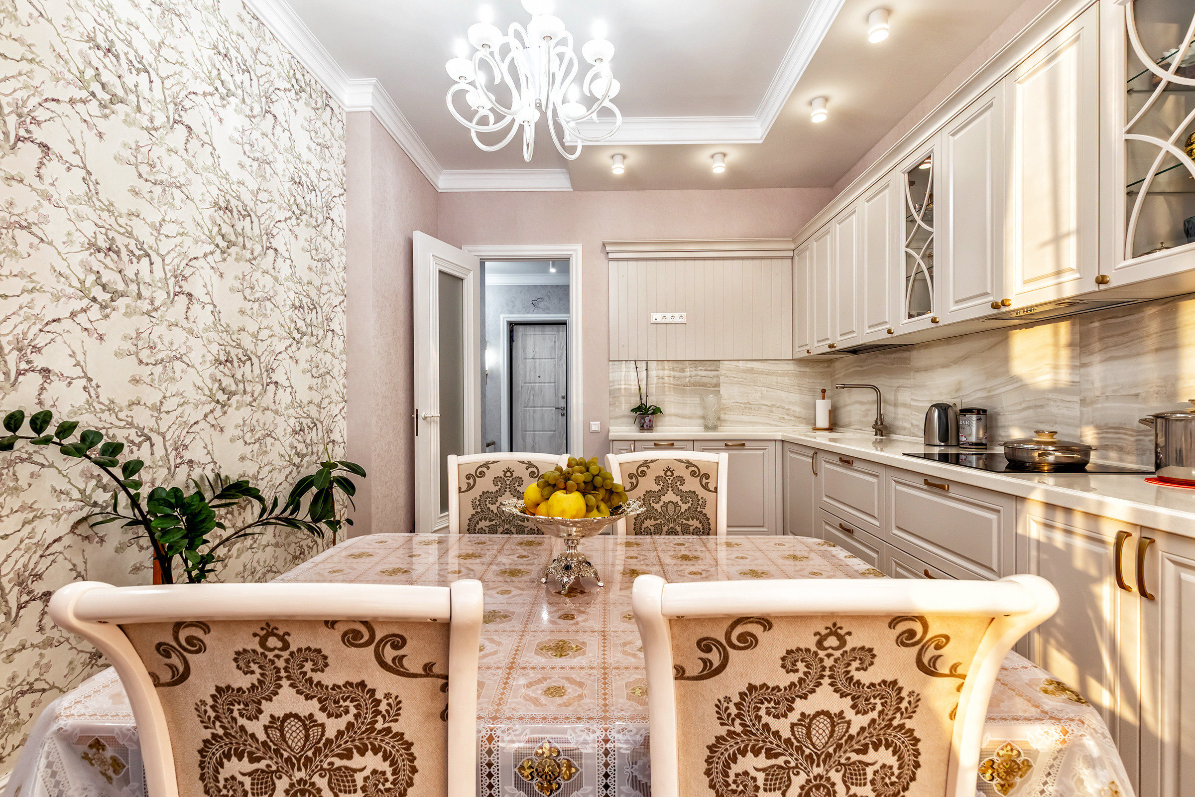 Интерьерная и рекламная фотосъемка в Астане. Профессиональный фотограф в Астане