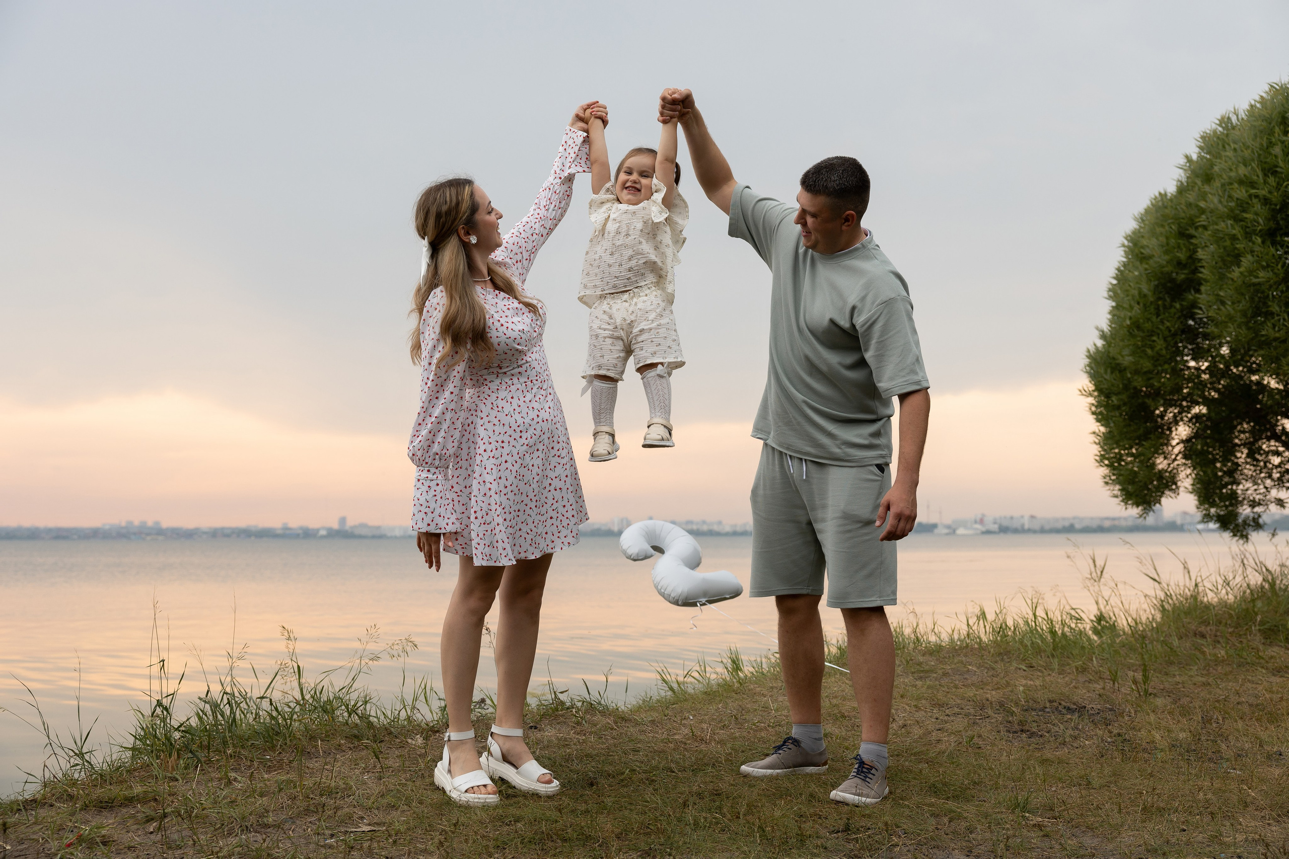 Денис, Наталья и София. Семейный и свадебный фотограф в Челябинске Мария Леонтьева