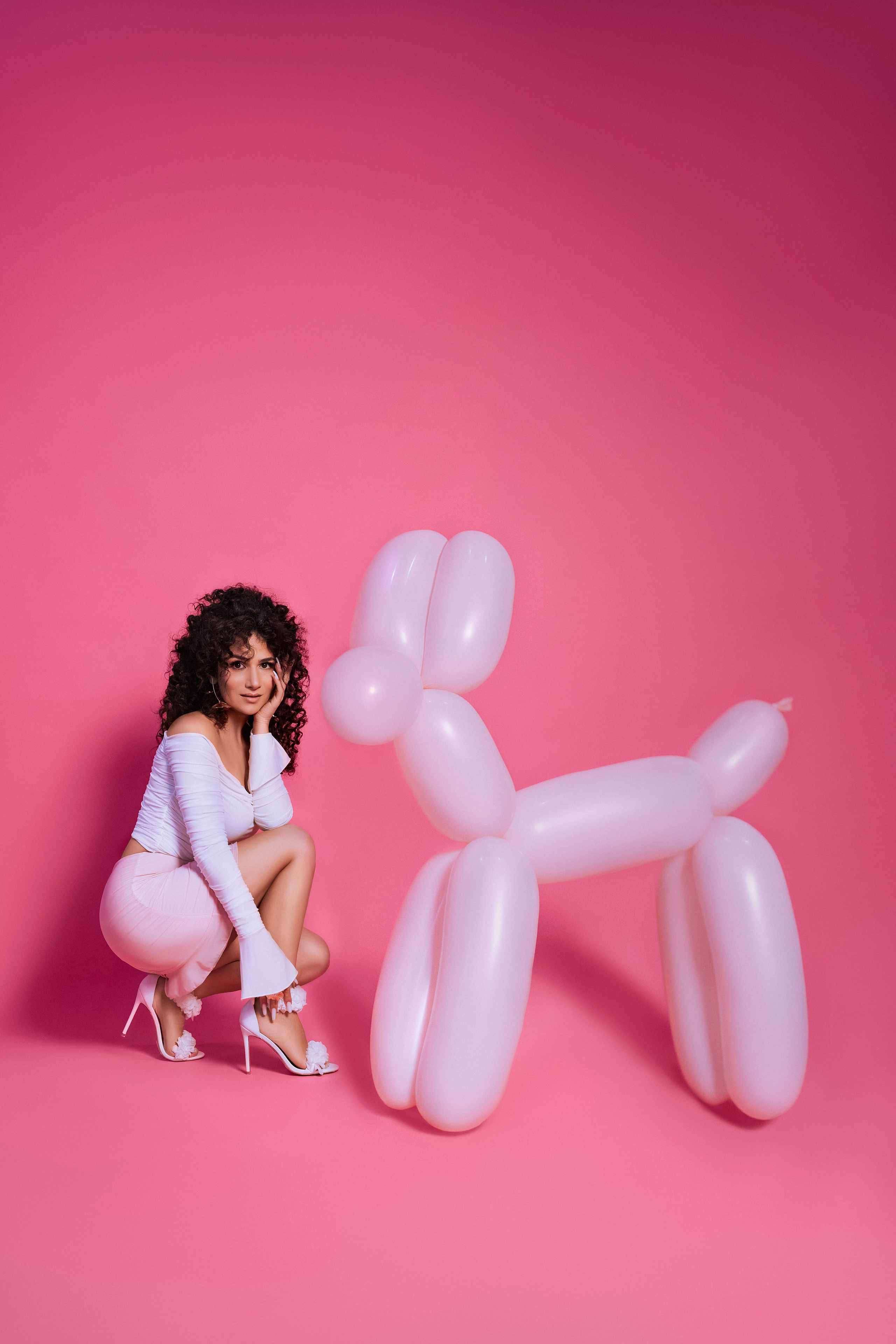 Pink dog. Фотограф и ретушер. (Армения/Россия)