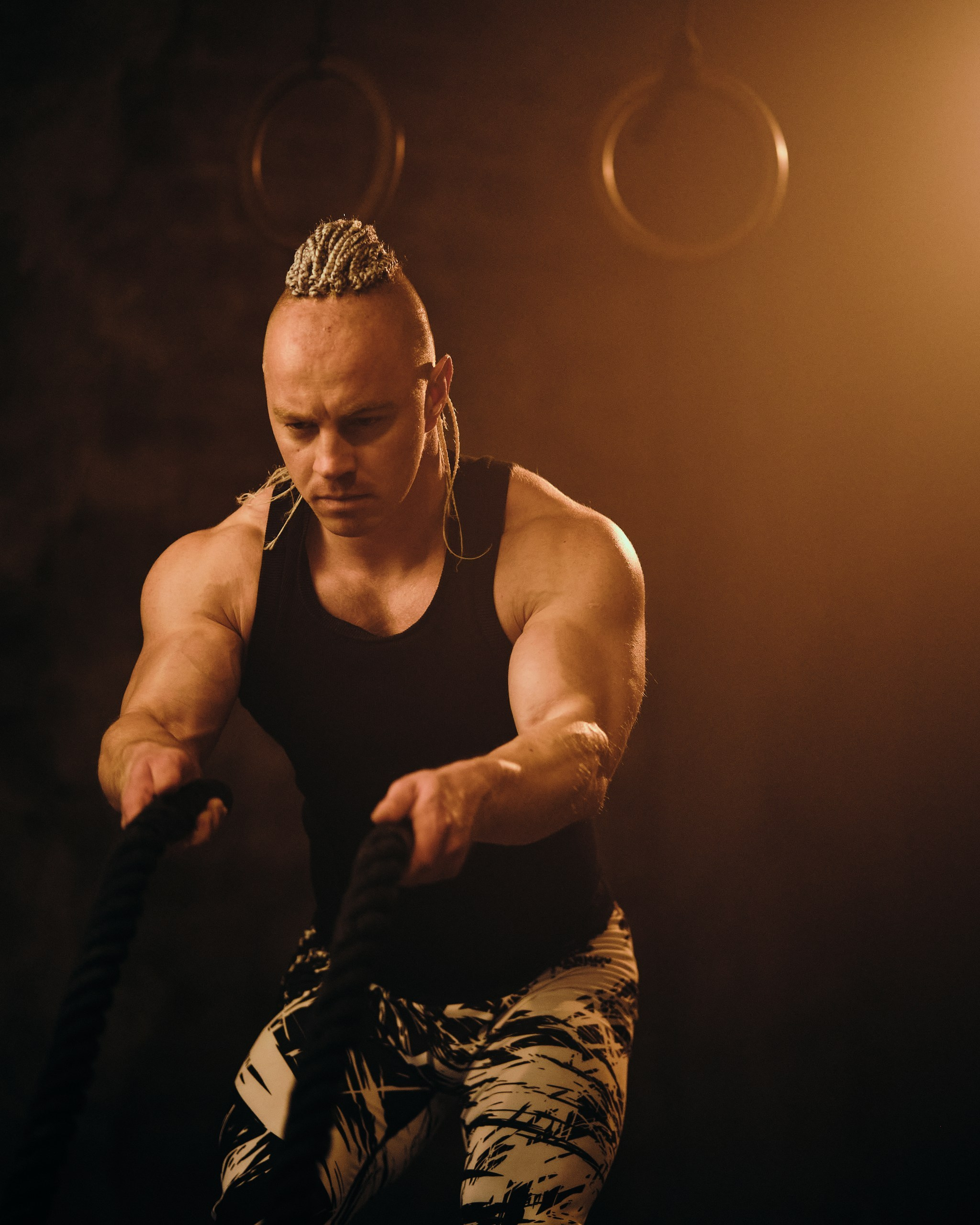 Фотосъемка для фитнес тренера ddx Fitness. Профессиональный фотограф в Москве — Максим Дьяконов