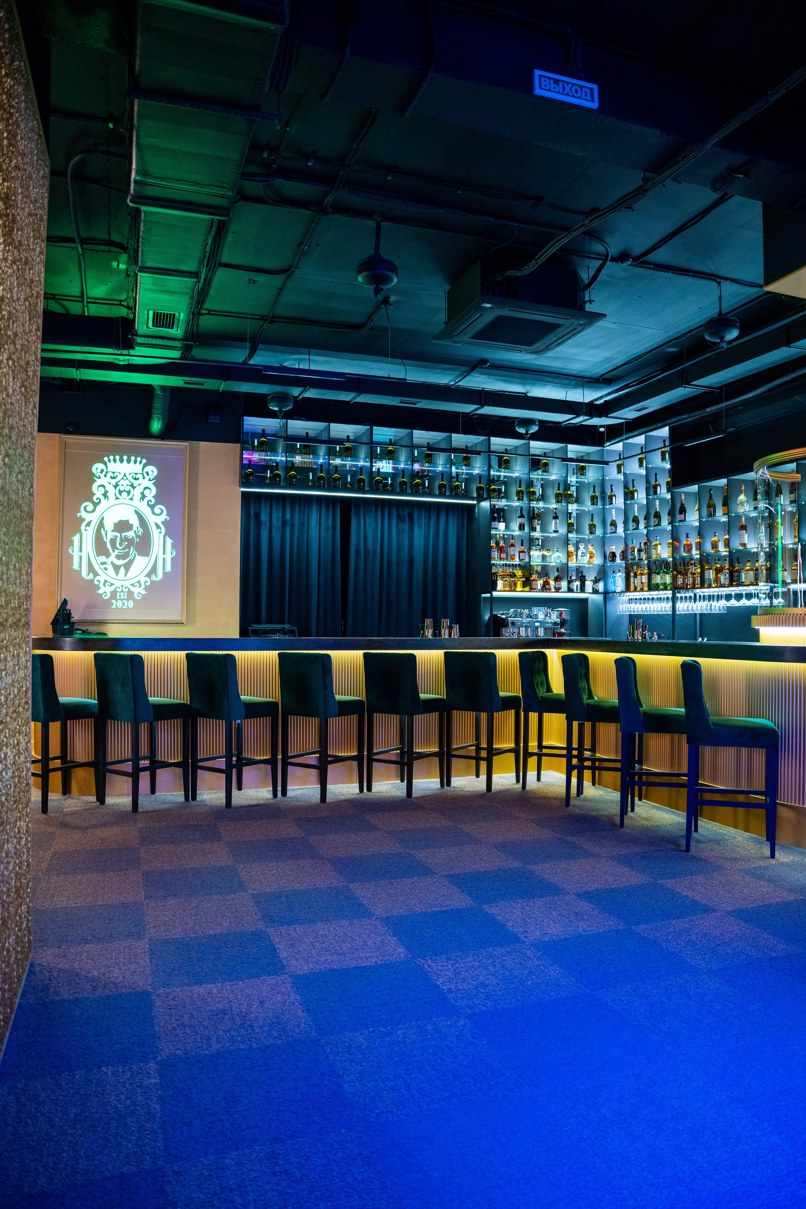 Фотосъемка интерьера стриптиз-клуба Hefner — элитный клуб Краснодара. Интерьерная фотосъемка клуба Hefner в Краснодаре — профессионально. Шедевры для Вас! Фотограф и Видеограф в Краснодаре Пахиев Руслан