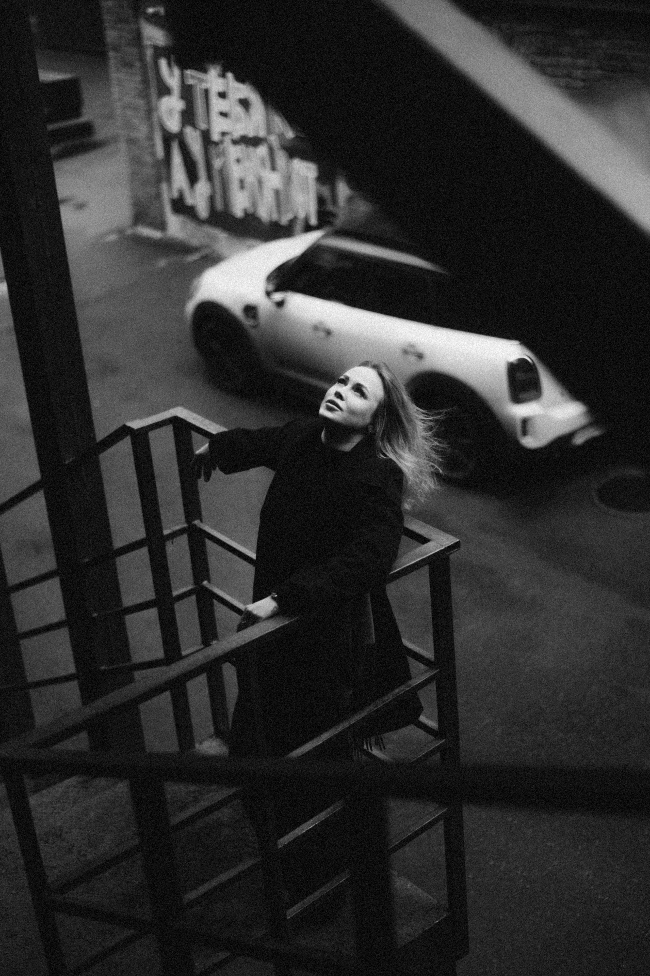 Киношная съемка около арт-пространства «Дизайн завод» и «Хлебозавод»