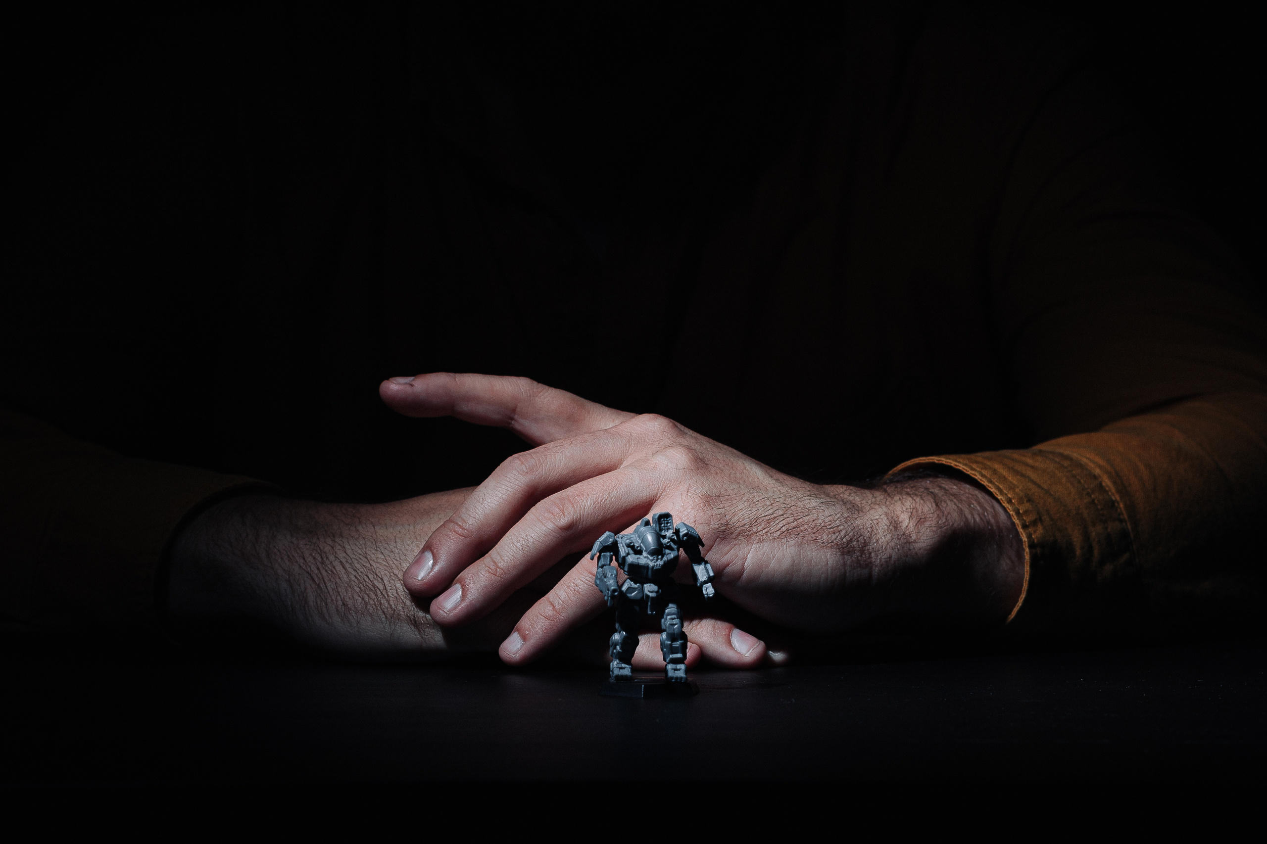 Александр и роботы. Фотограф Стас Воскресенский