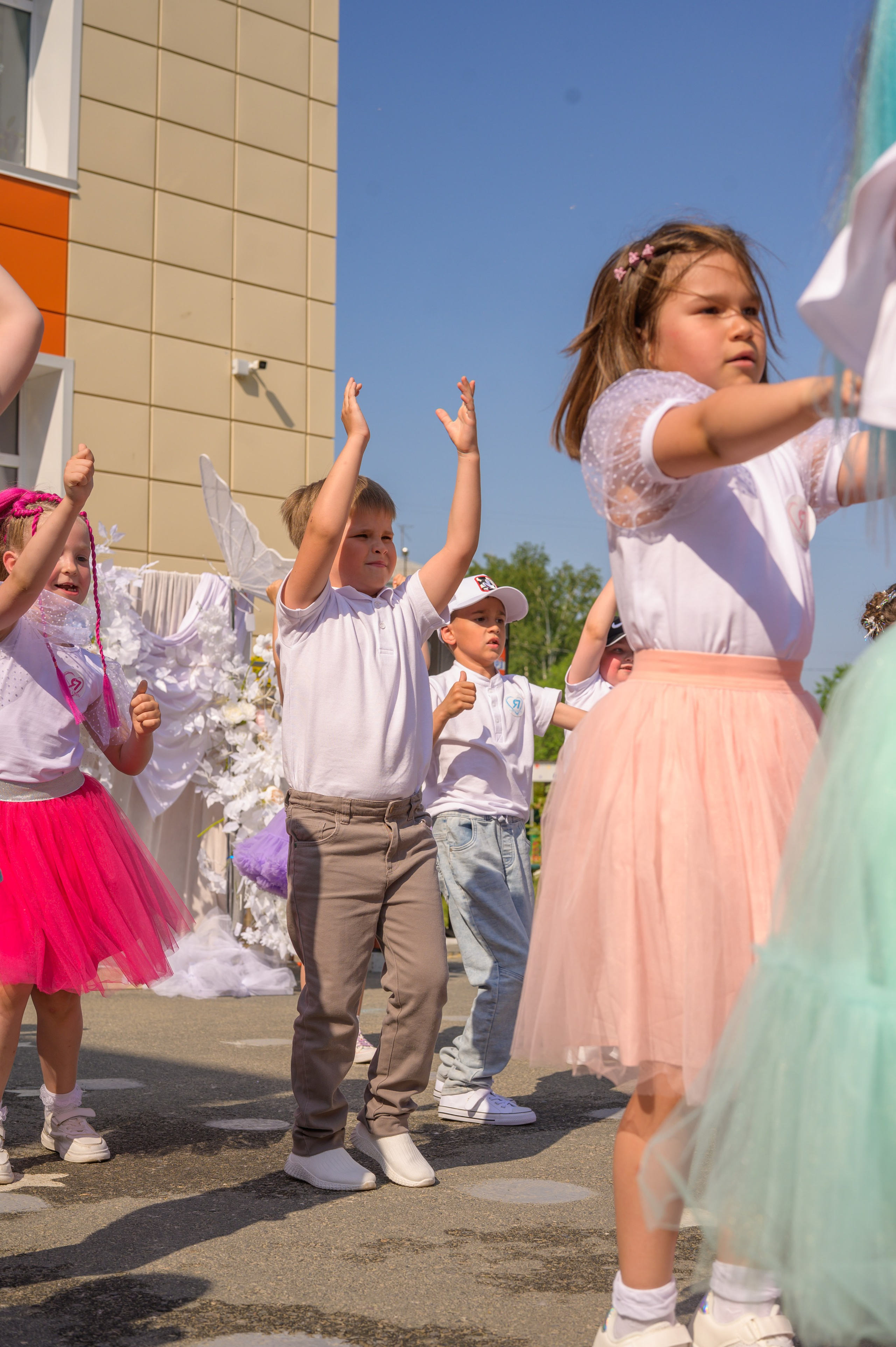 Репортаж выпускного группа «Фантазёры» 3 садик. Фотограф новорожденных, семейный детский в Тюмени Татьяна Морозова