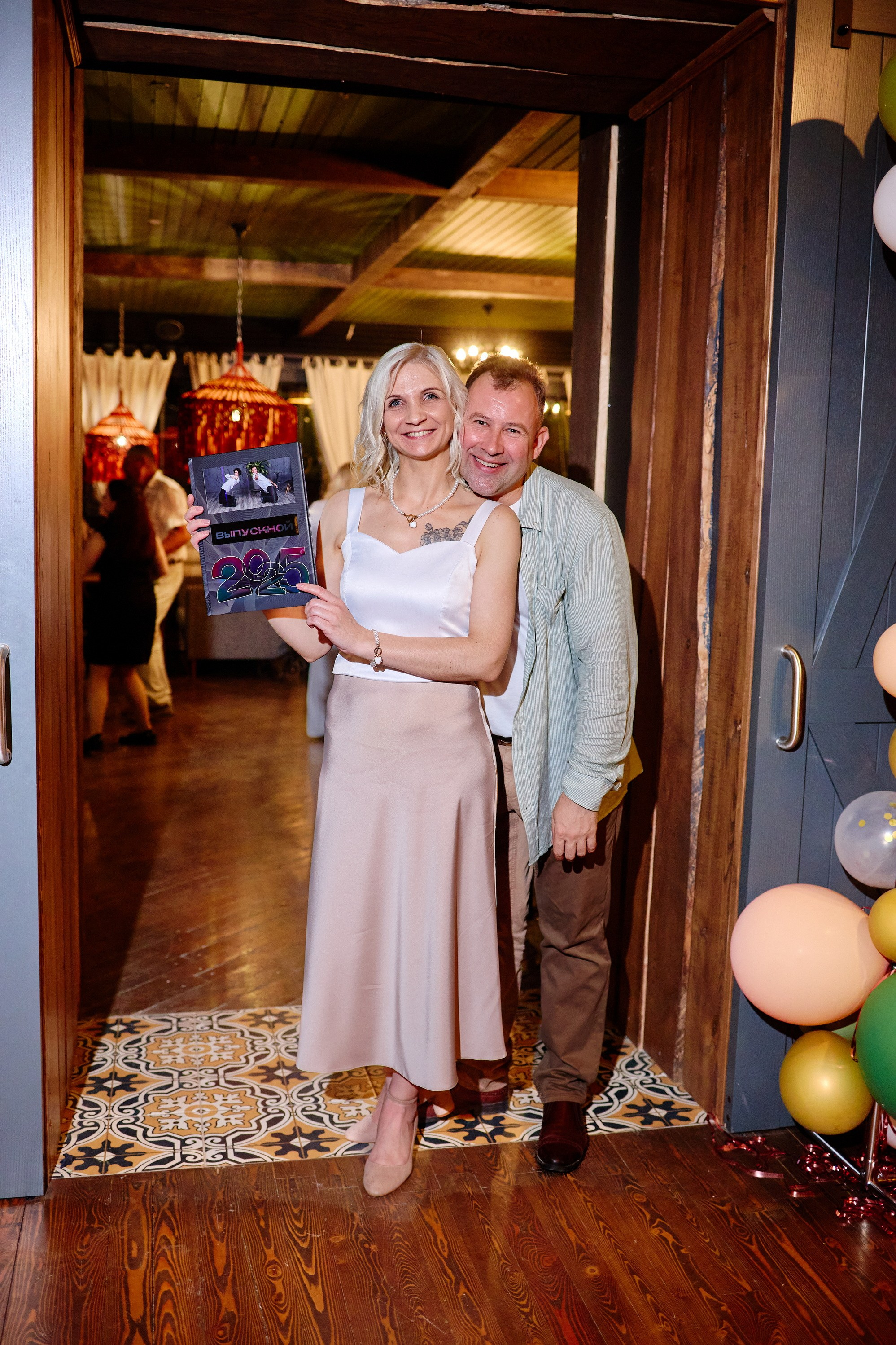 Выпускной 35 Сош. Фотограф Выпускные альбомы Таганрог Сергей Коробченко