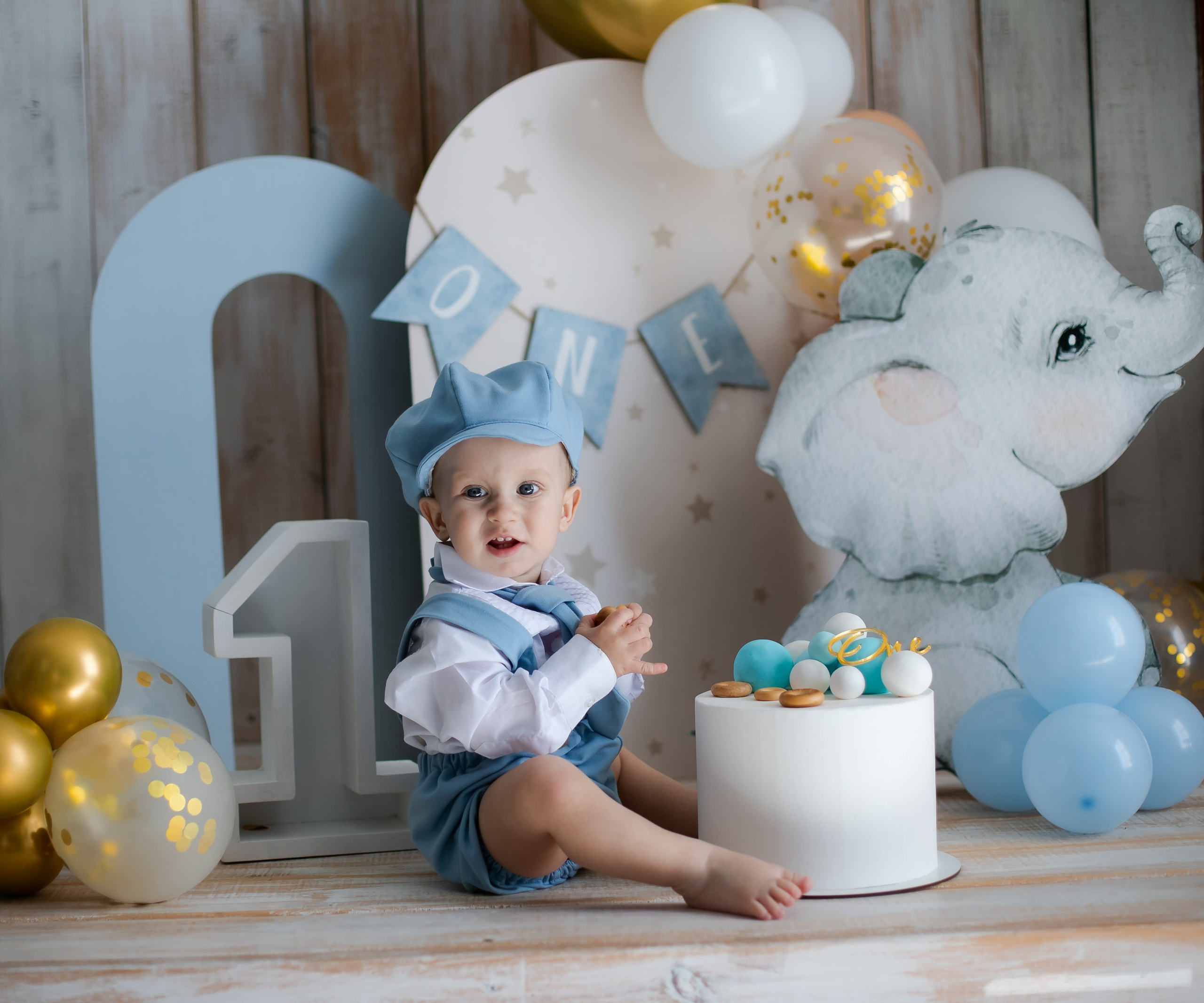 Годик. Главная