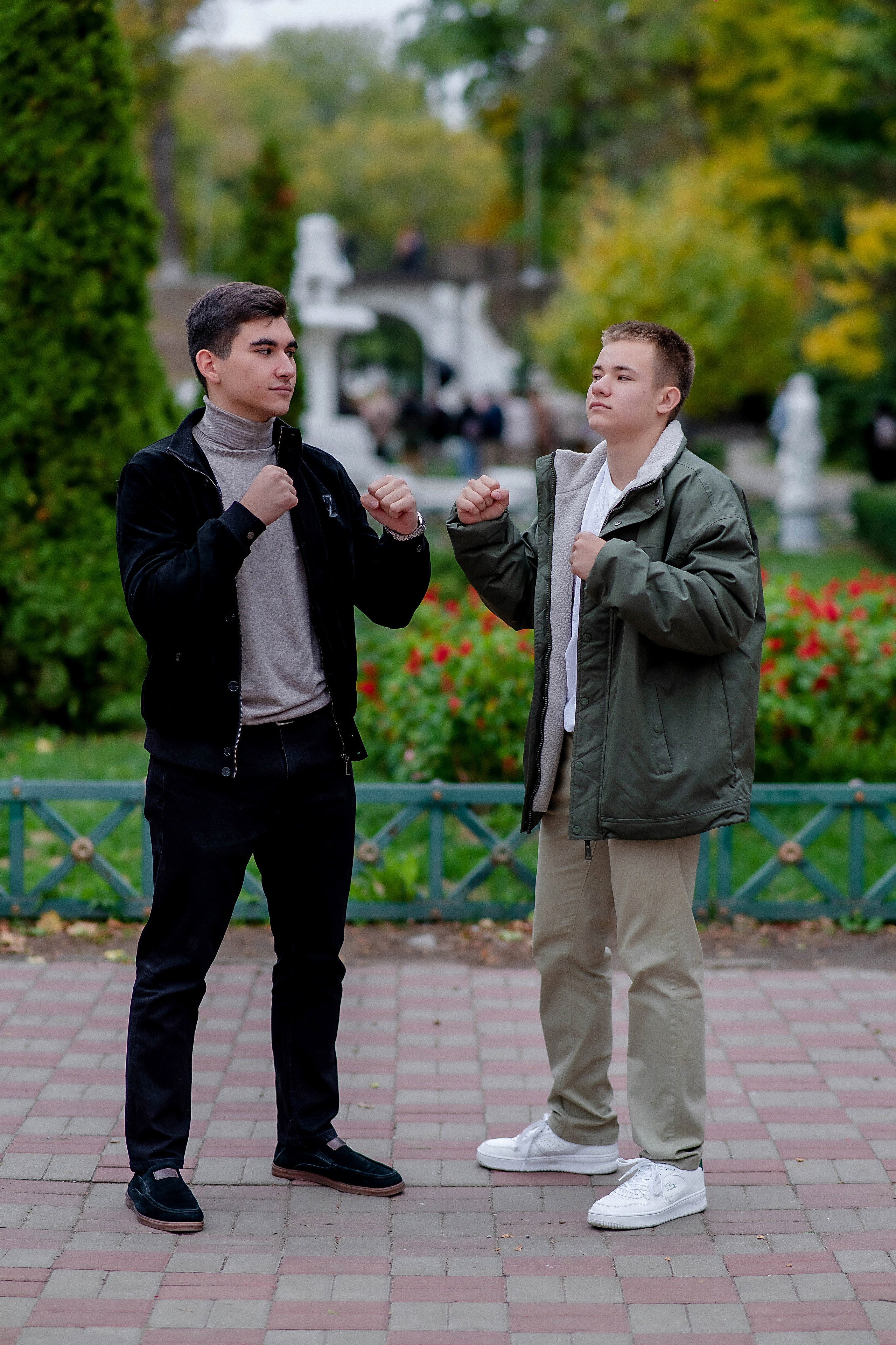 Фотосессия Гимназия № 14 класс 11Б ВЫПУСК 2025. Современные Выпускные Альбомы в Ростове-на-Дону