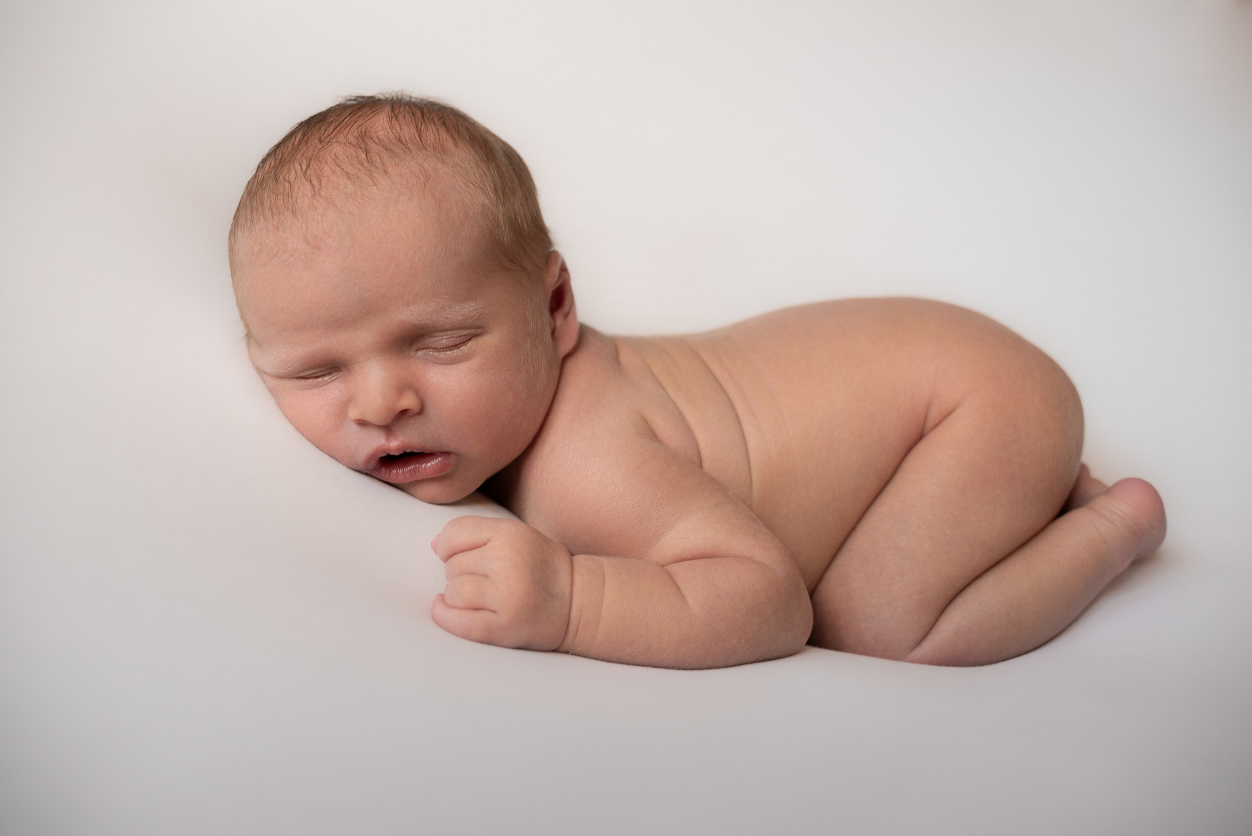 ✨. Профессиональный фотограф новорожденных Тверь