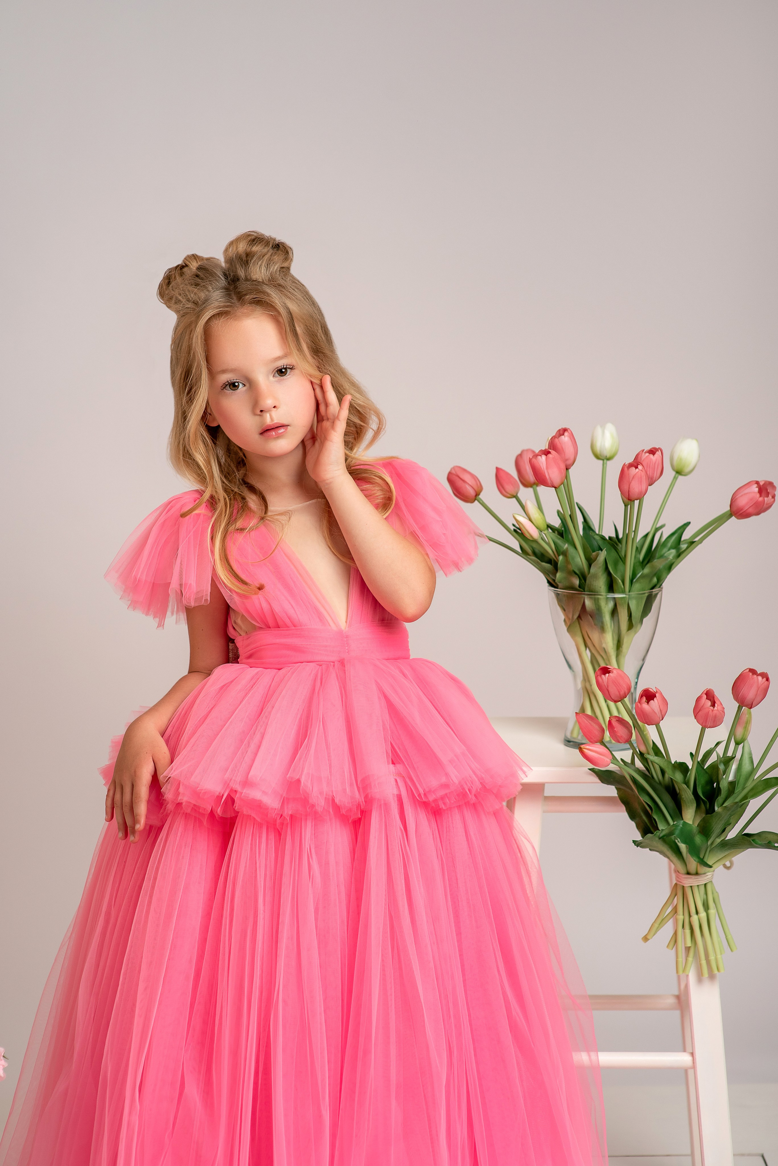 Полина пионы, гартензия. Семейный и детский фотограф Наталья Горда