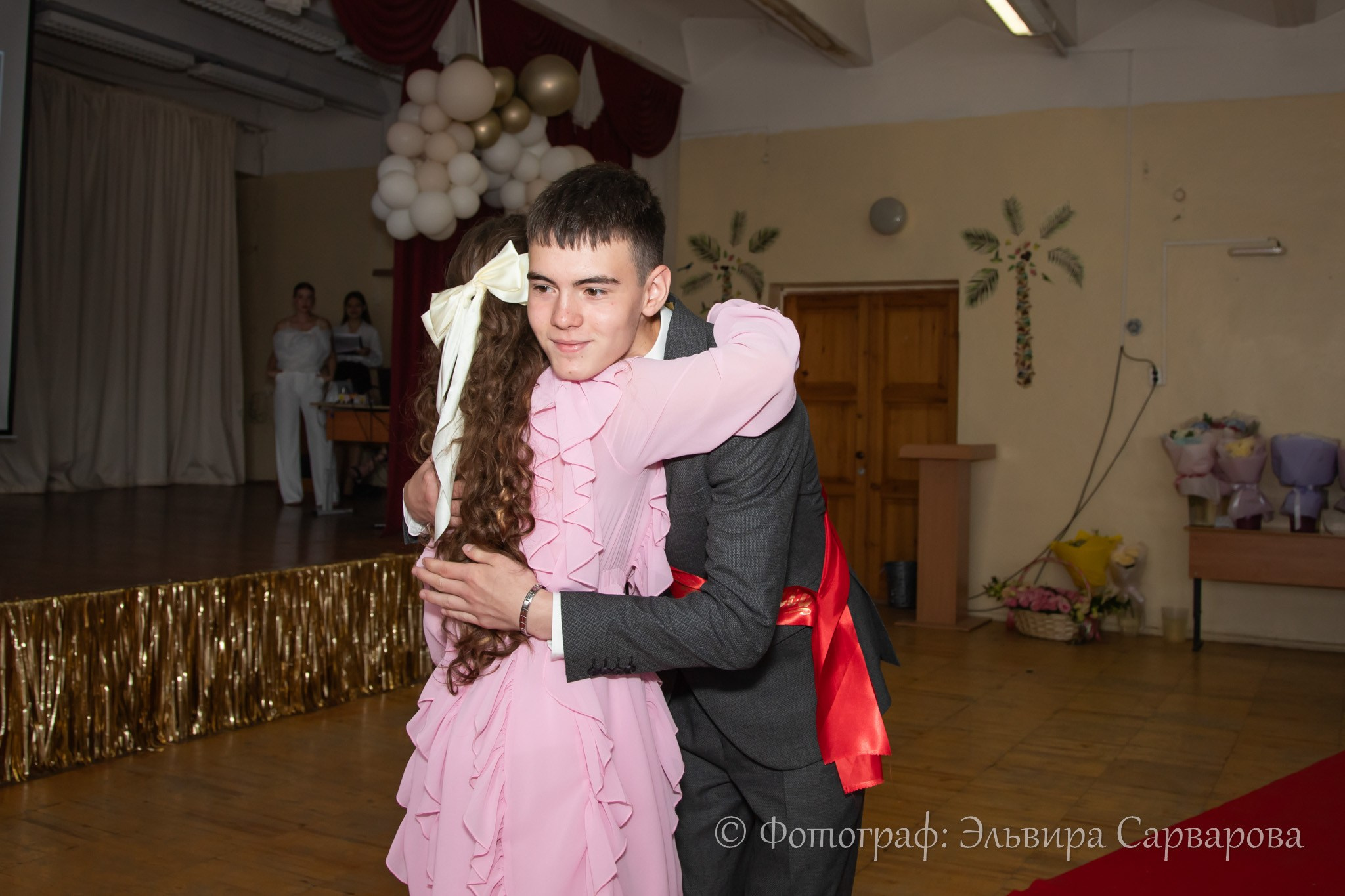 Вручение аттестатов 9 класс. Репортажный Фотограф