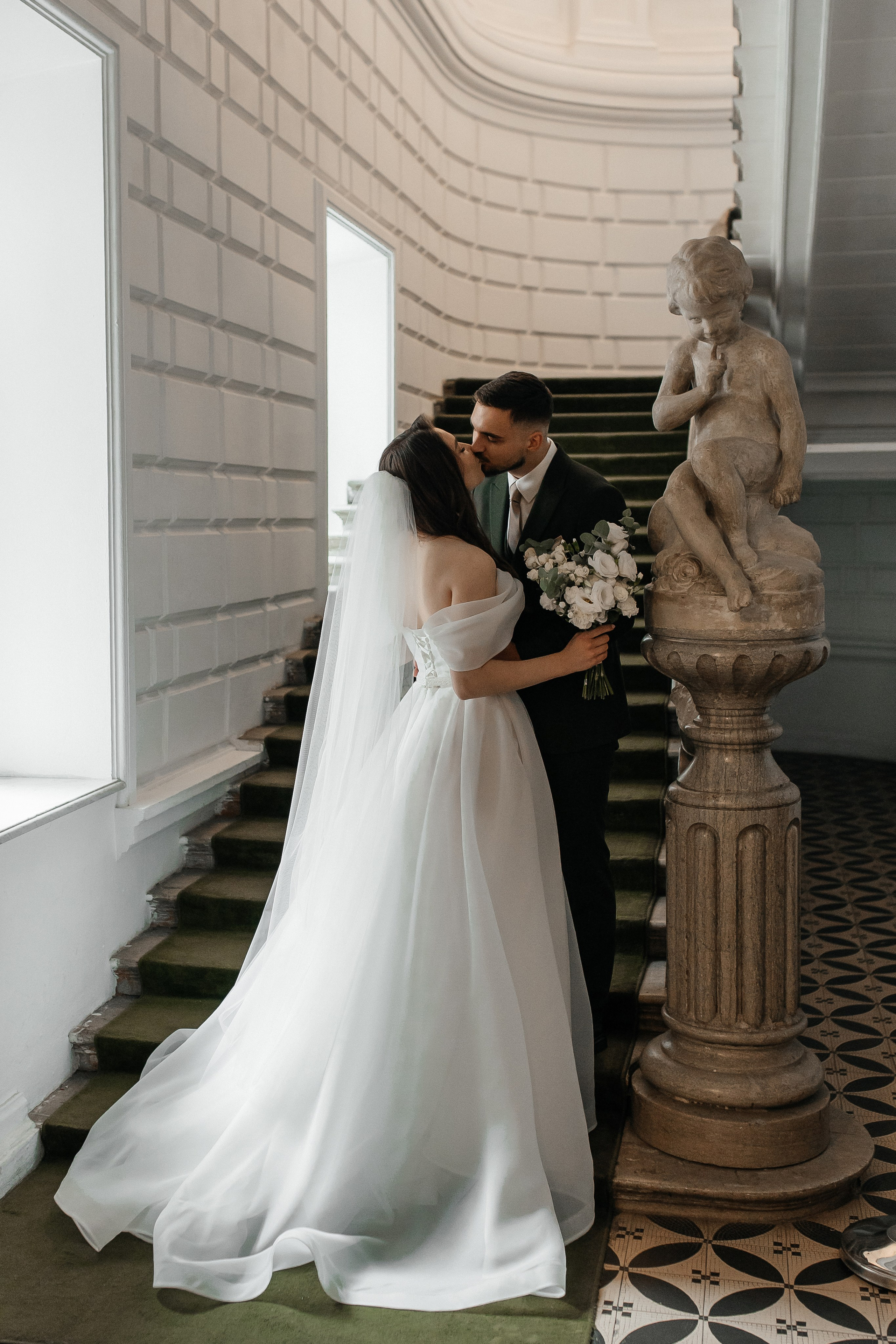 Выездная регистрация брака в Особняке Спиридонова. Свадебный фотограф в Москве Дарья Олендарёва