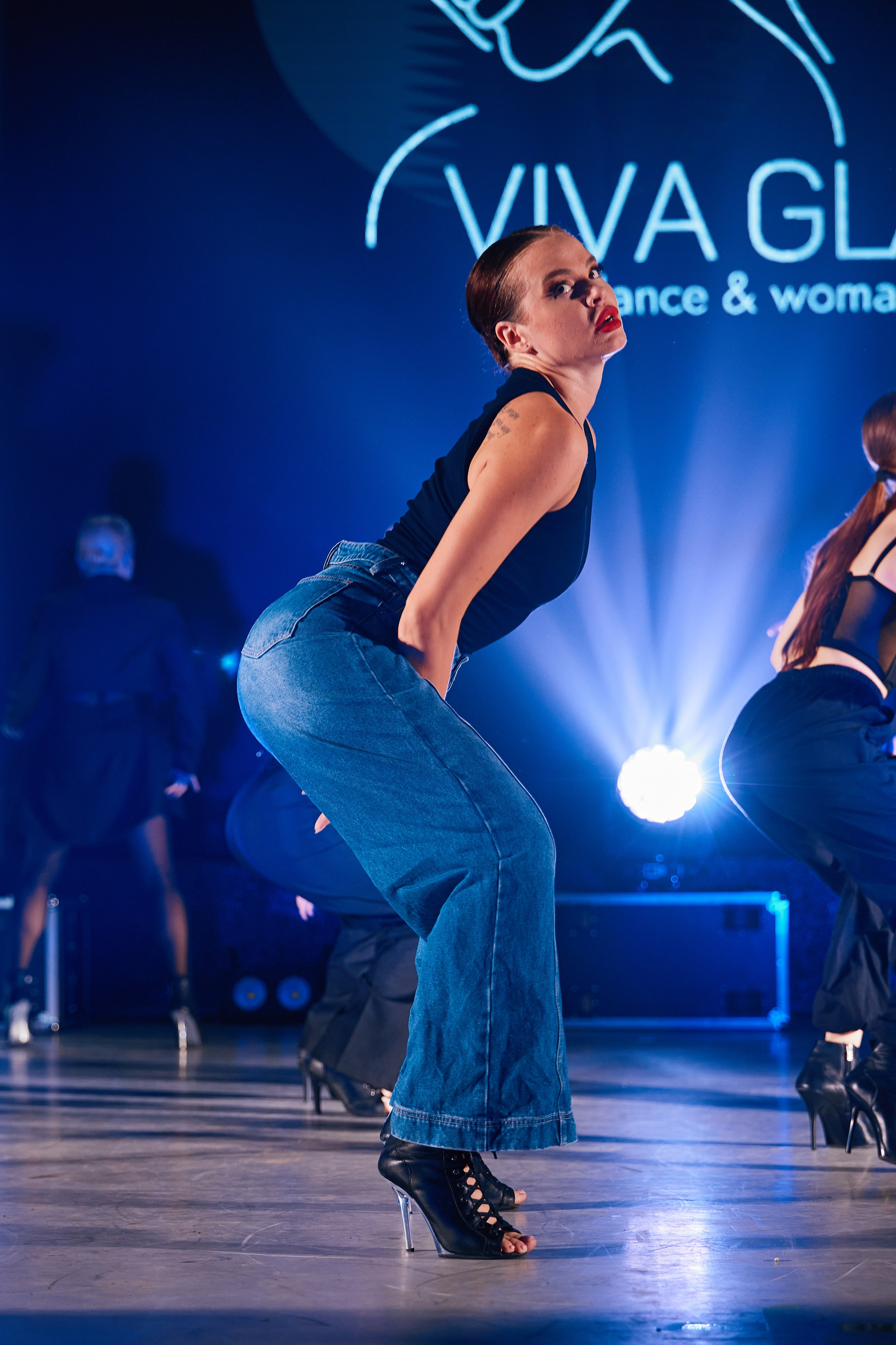 VIVA GLAM Отчетный концерт. Фотограф и видеограф в Кургане Леонид Корнильев