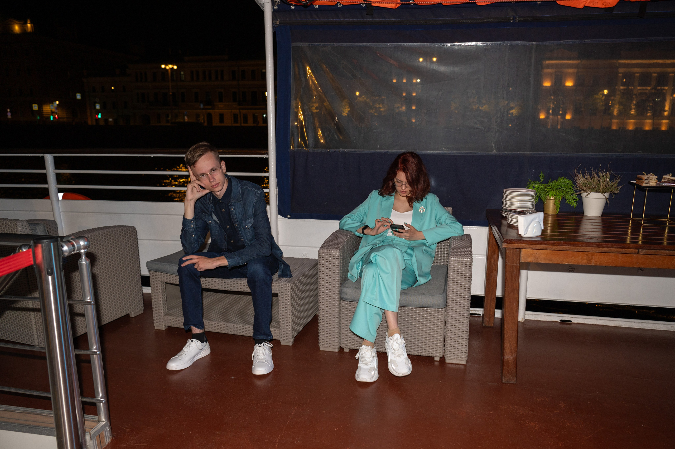 Выпускной вечер 11 класс на теплоходе. Детский и семейный фотограф г. Москва Оксана Катаджи