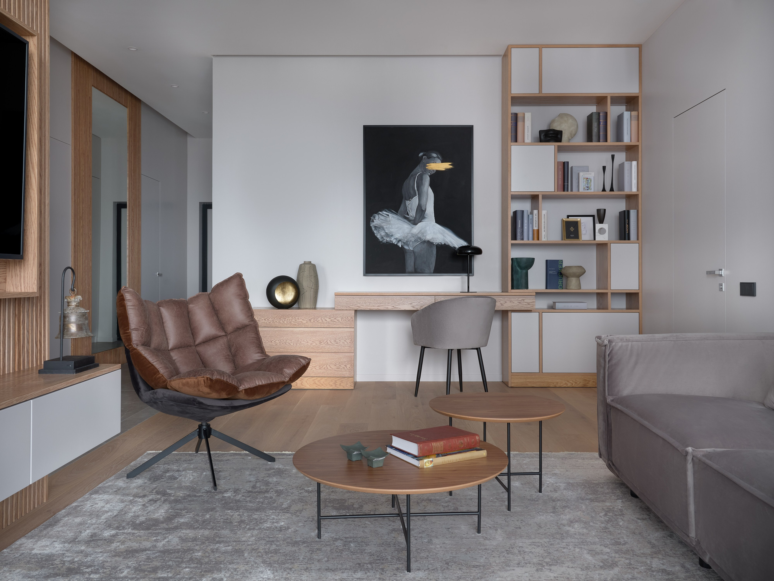 Монохром и деревянные акценты. Фотограф Наталья Вершинина