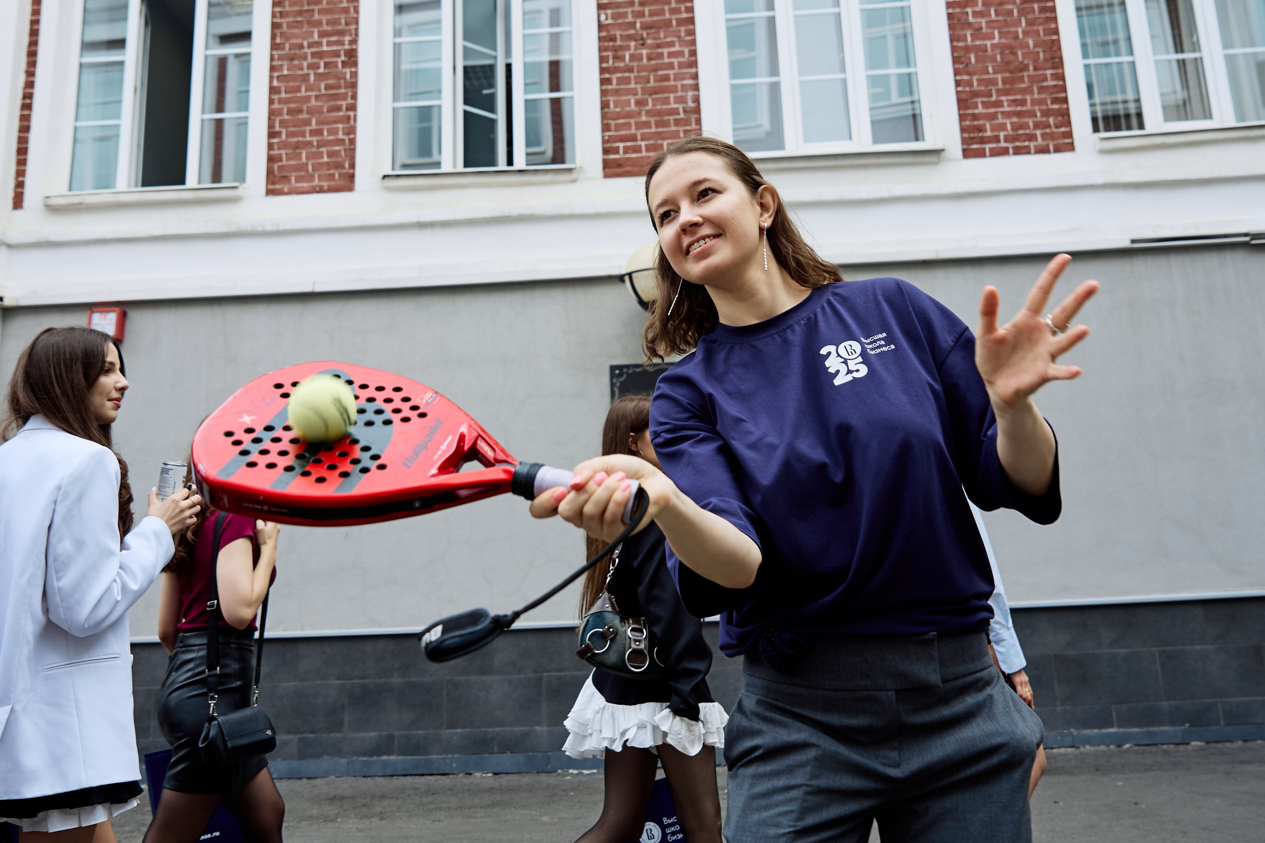 День знаний ВШБ 2025. Фотограф Иван Косарев