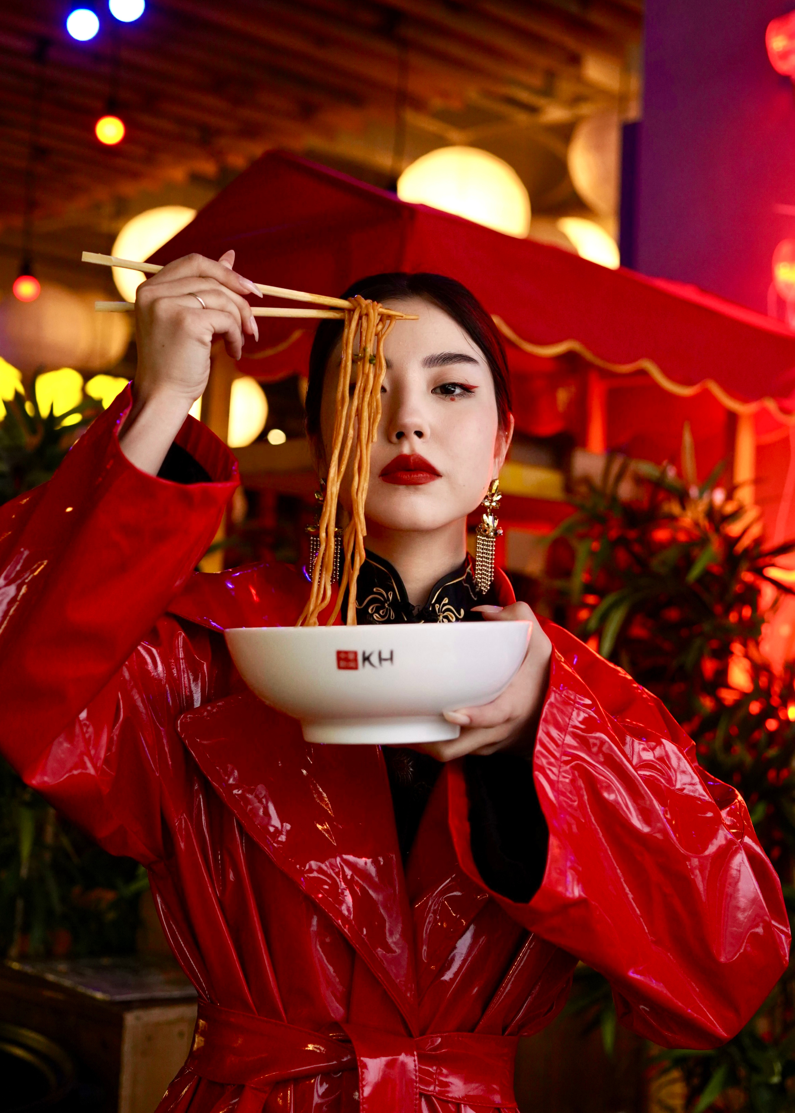 China News. AMODEO STUDIO