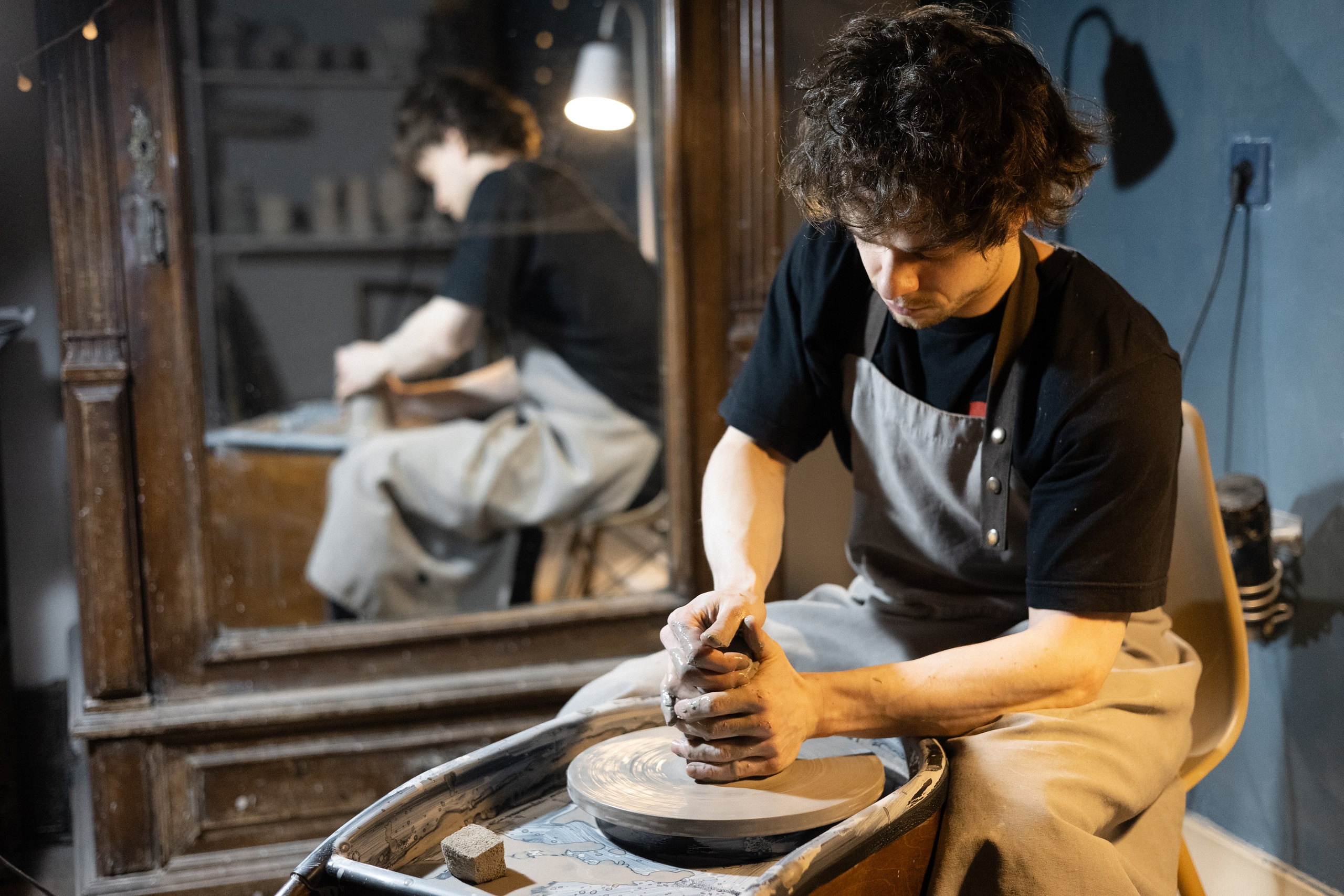 Фотограф на мастер-класс в гончарной мастерской. Свадебный фотограф в Москве Мария Крош