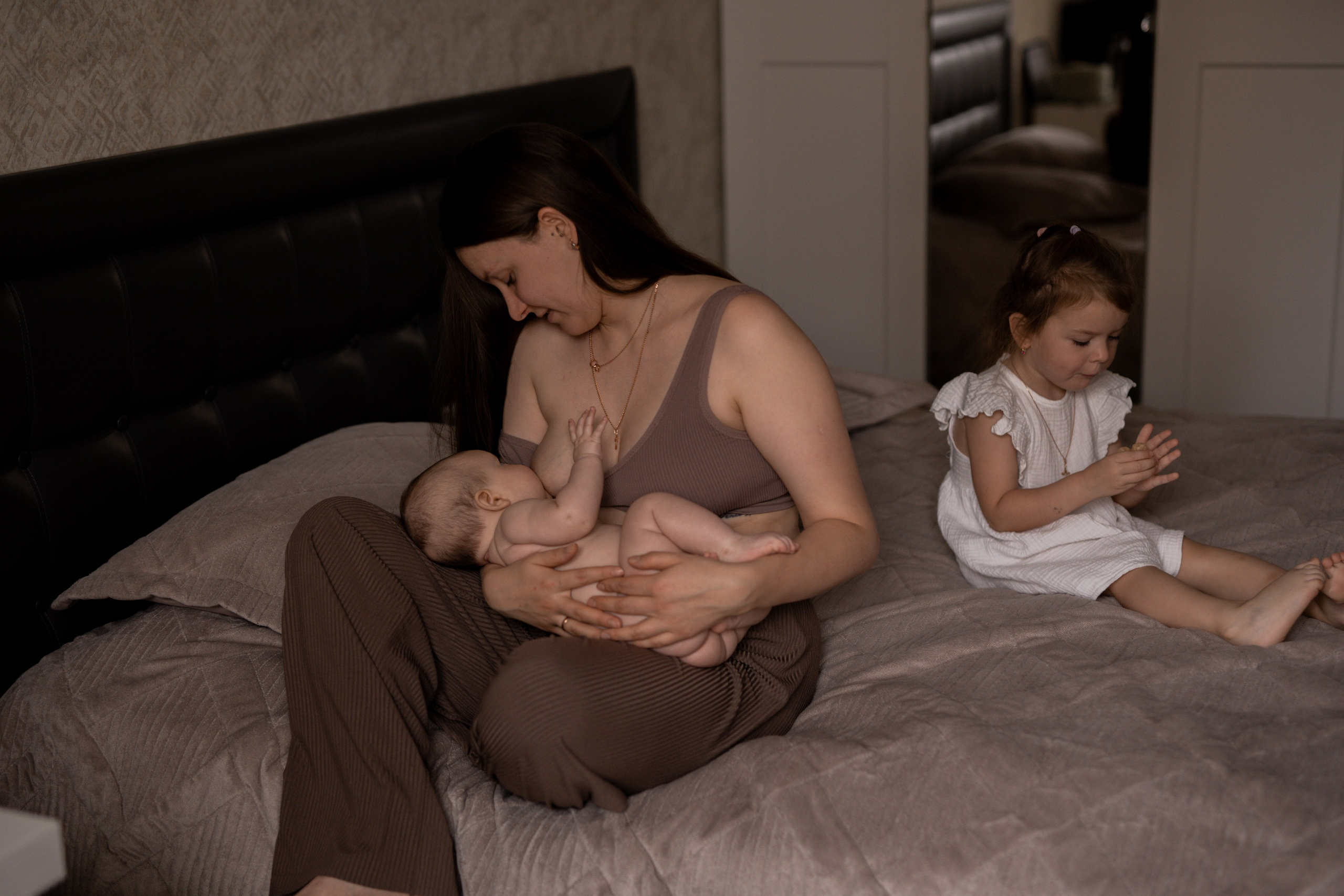 Фотограф грудного вскармливания в Москве Екатерина