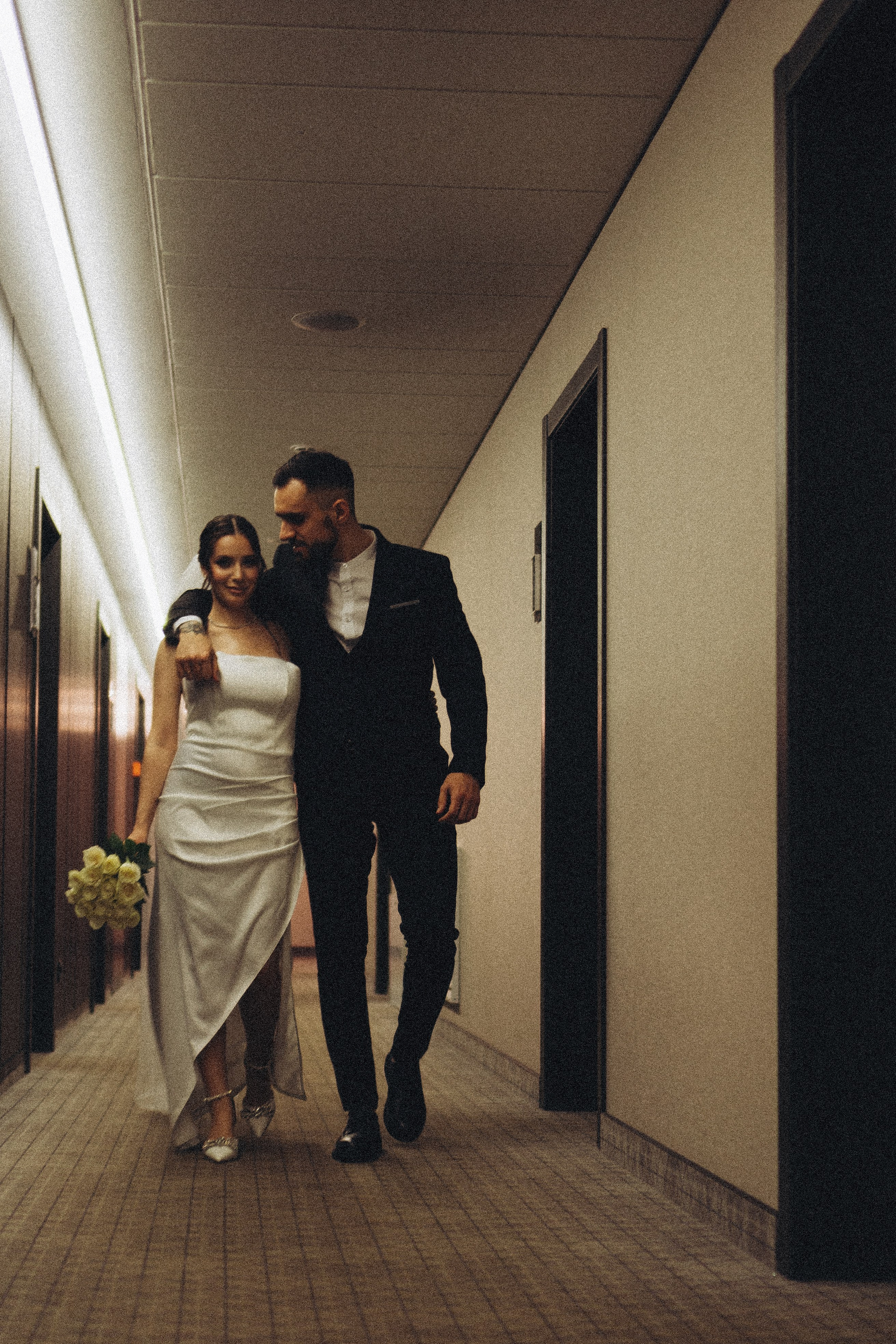 СВАДЕБНАЯ СЬЕМКА СБОРОВ ЖЕНИХА И НЕВЕСТЫ В ОТЕЛЕ И ТАКЖЕ ФОТОСЕССИИЯ В ОТЕЛЕЕ МЕГАПОЛИС БРЯНСК. Профессиональный фотограф, Санкт-Петербург — Виктория Богомолова