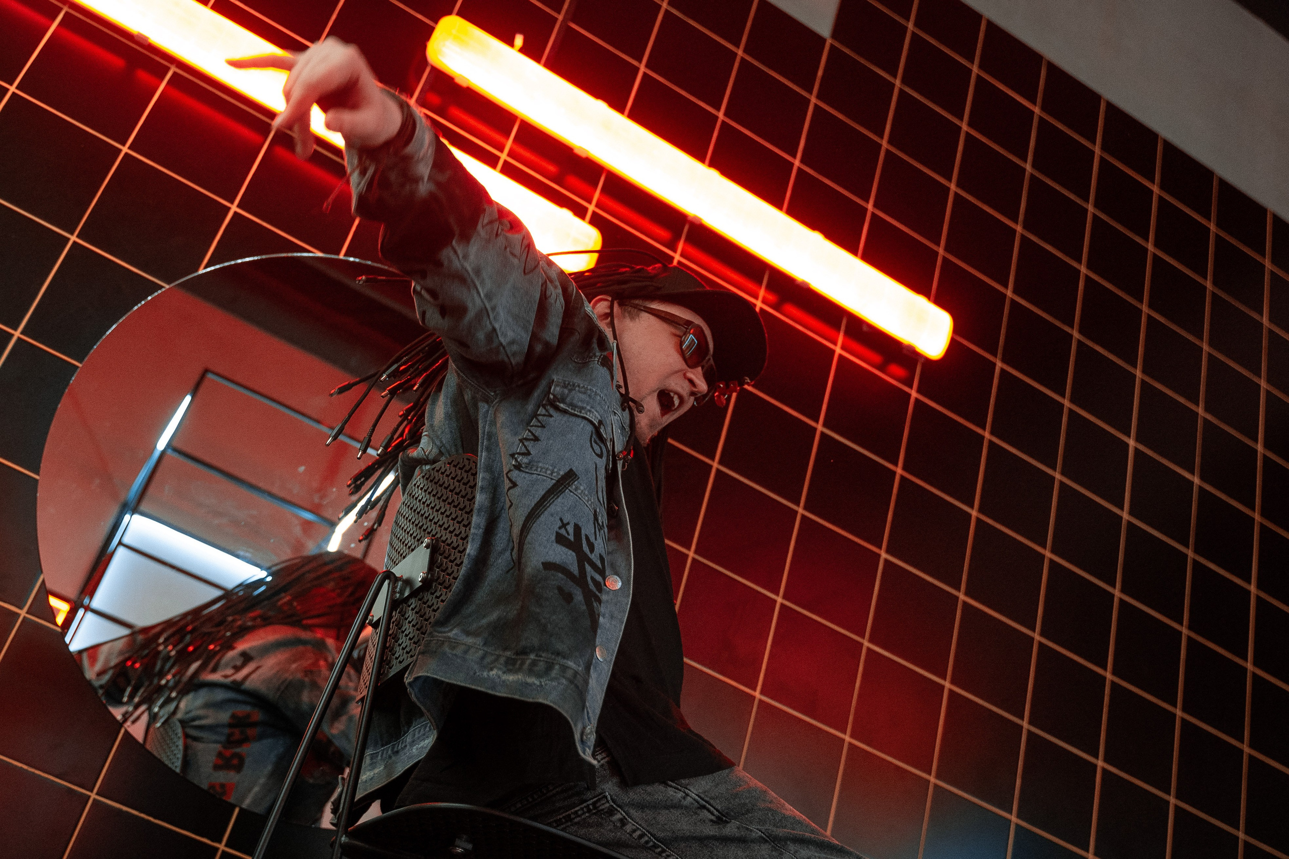 Фото. Music label Dust Heave sound