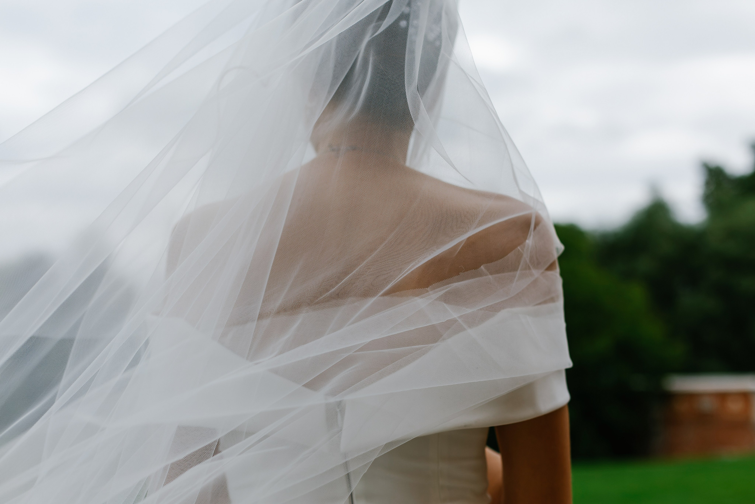 Примеры свадебных фотографий, позы для свадебной съёмки