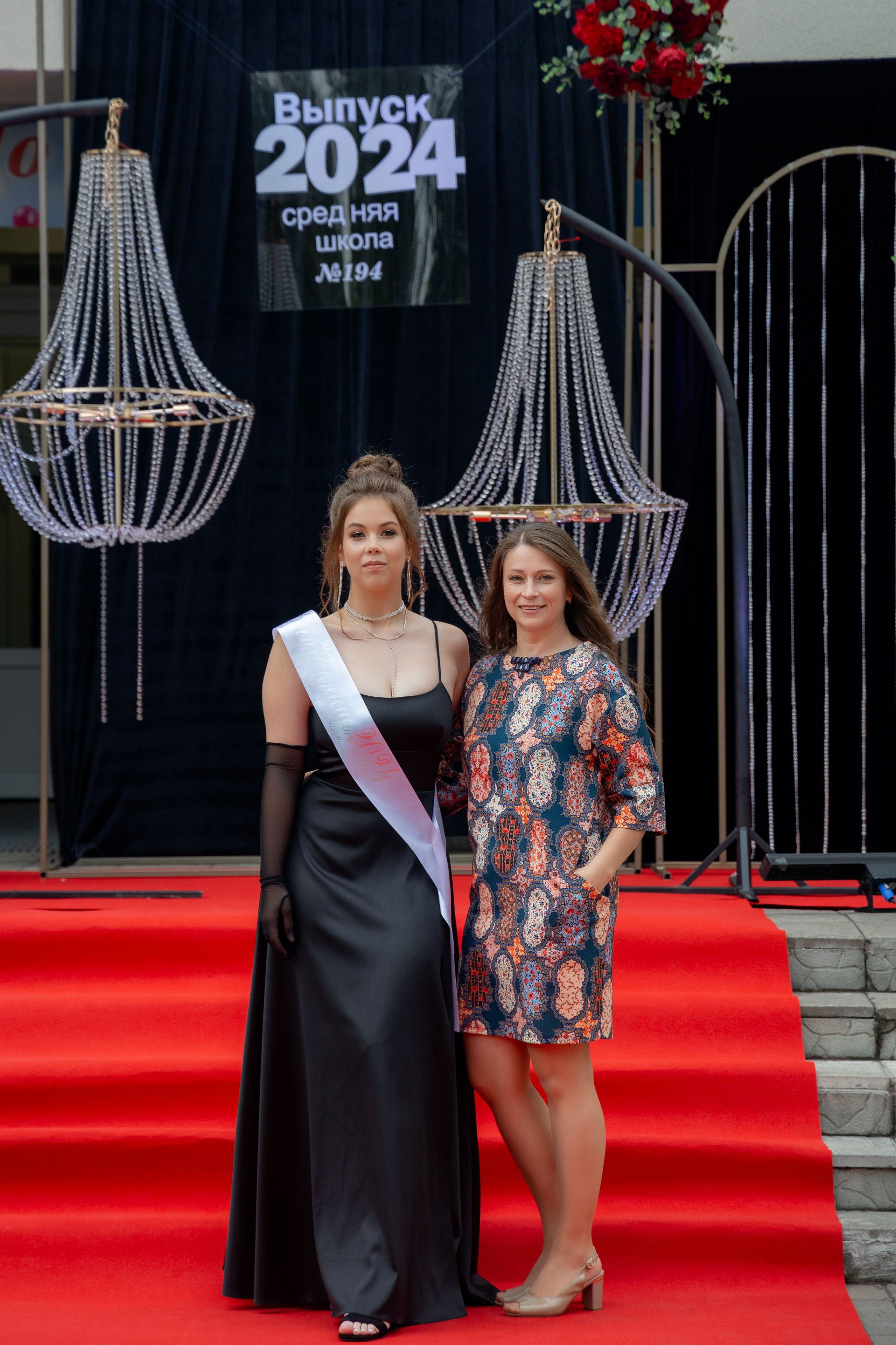 Школьный выпускной 2024 год в Соколе (Минск). Свадебный фотограф в Минске/Беларуси Сергей Спиридонов