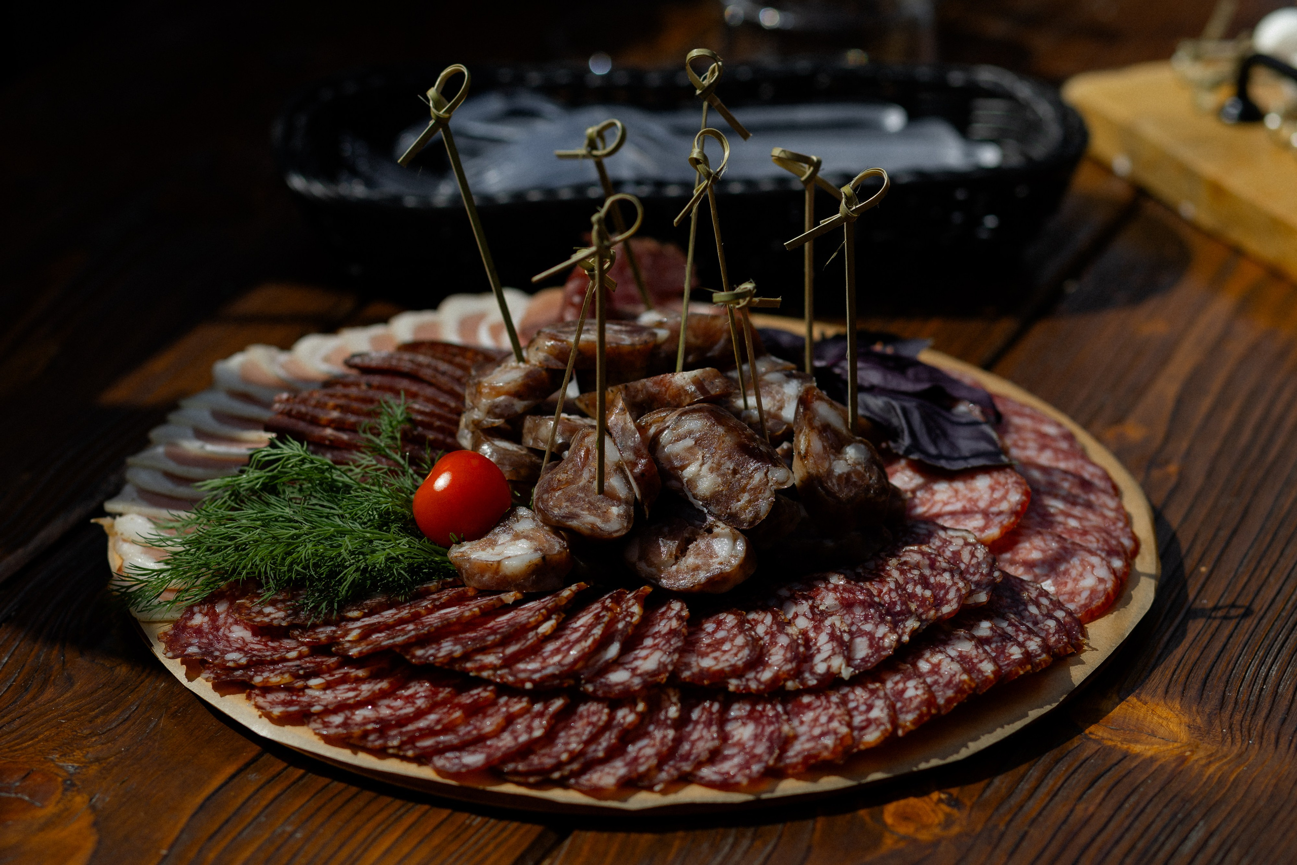 Свадебная фотосессия в агроусадьбе Лабодянка в Минске. Свадебный фотограф в Минске/Беларуси Сергей Спиридонов