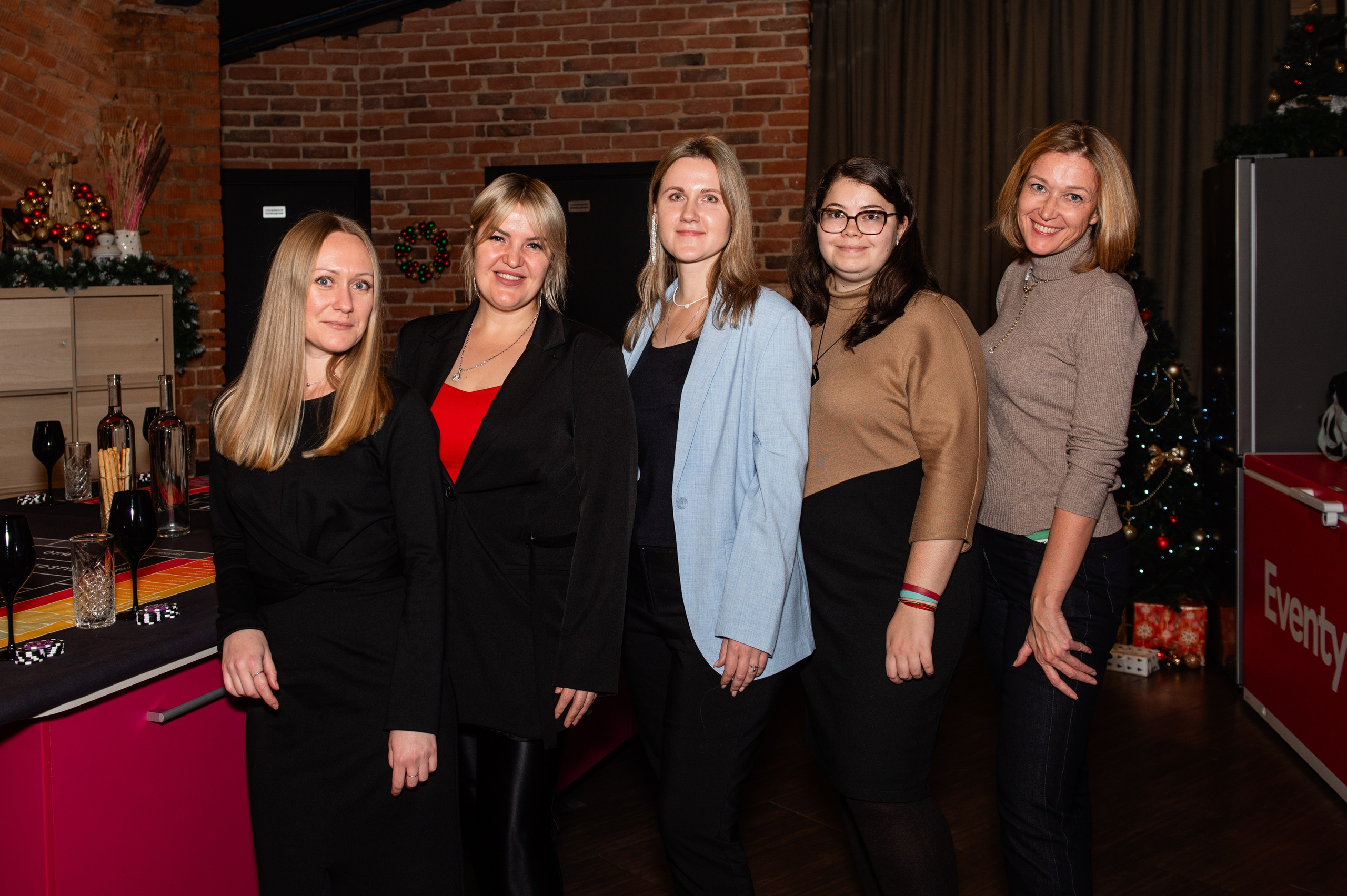 Корпорат Yapay. Профессиональный фотограф в Москве Александра Харламова