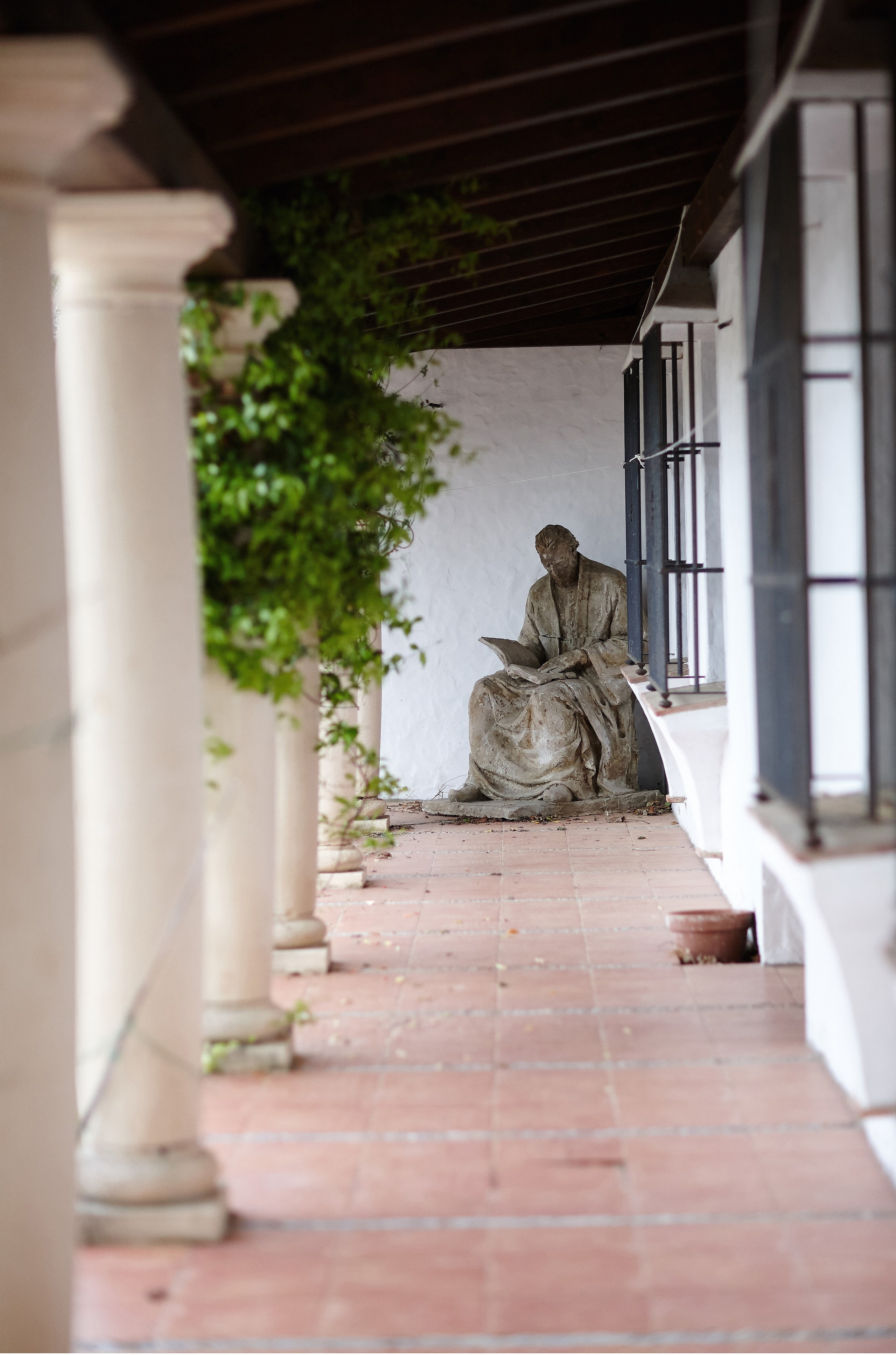 Ginnes Serran-Pagan. Художник. Скульптор. Поэт. Философ. Фотографирую масштабные события, людей и их истории по всему миру. Константин Трубников