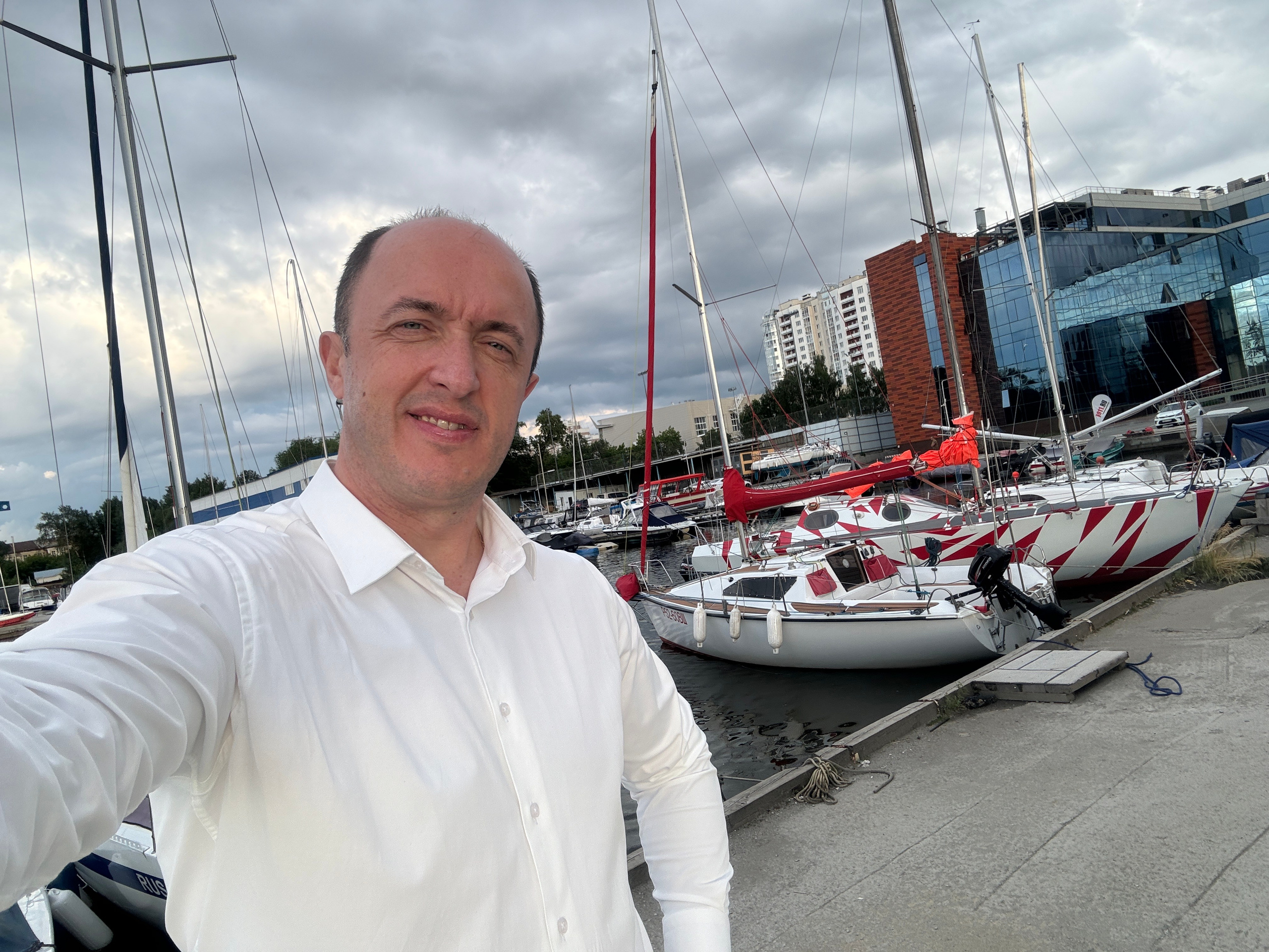 Фото и видео на выпускной в школе и детском саду. Свадебный, семейный видеограф и фотограф в Екатеринбурге Николай Рыков